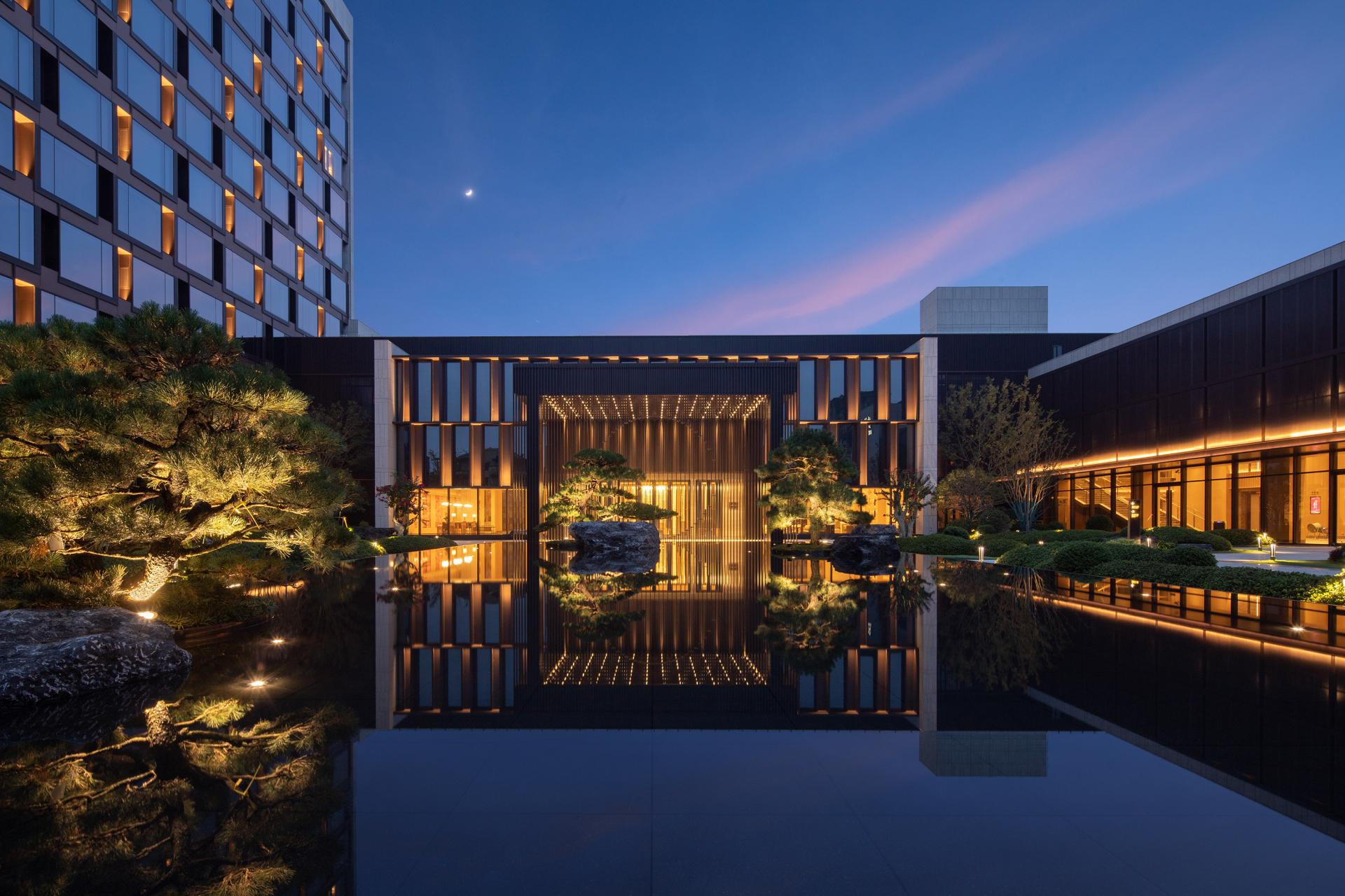 London Design Awards Winner - Landison Tianlan Hotel Dongyang