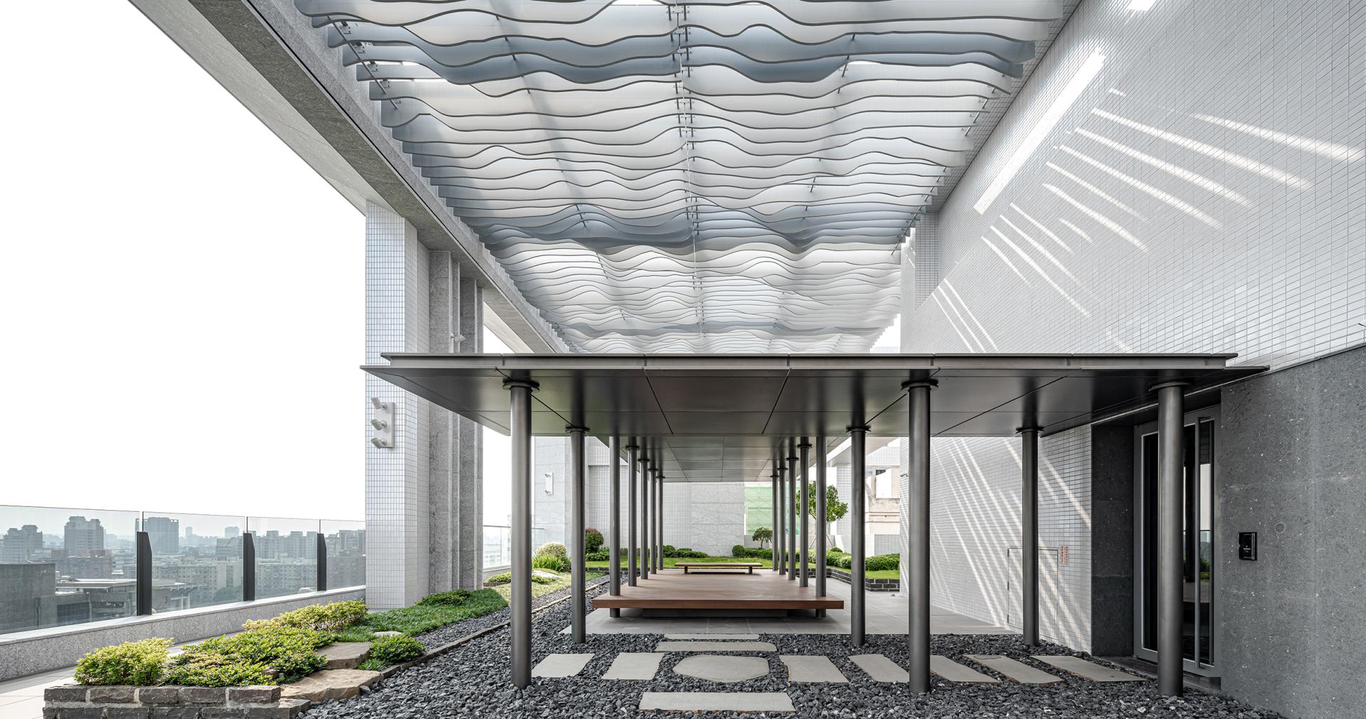 London Design Awards Winner - URBAN CLOUDS
