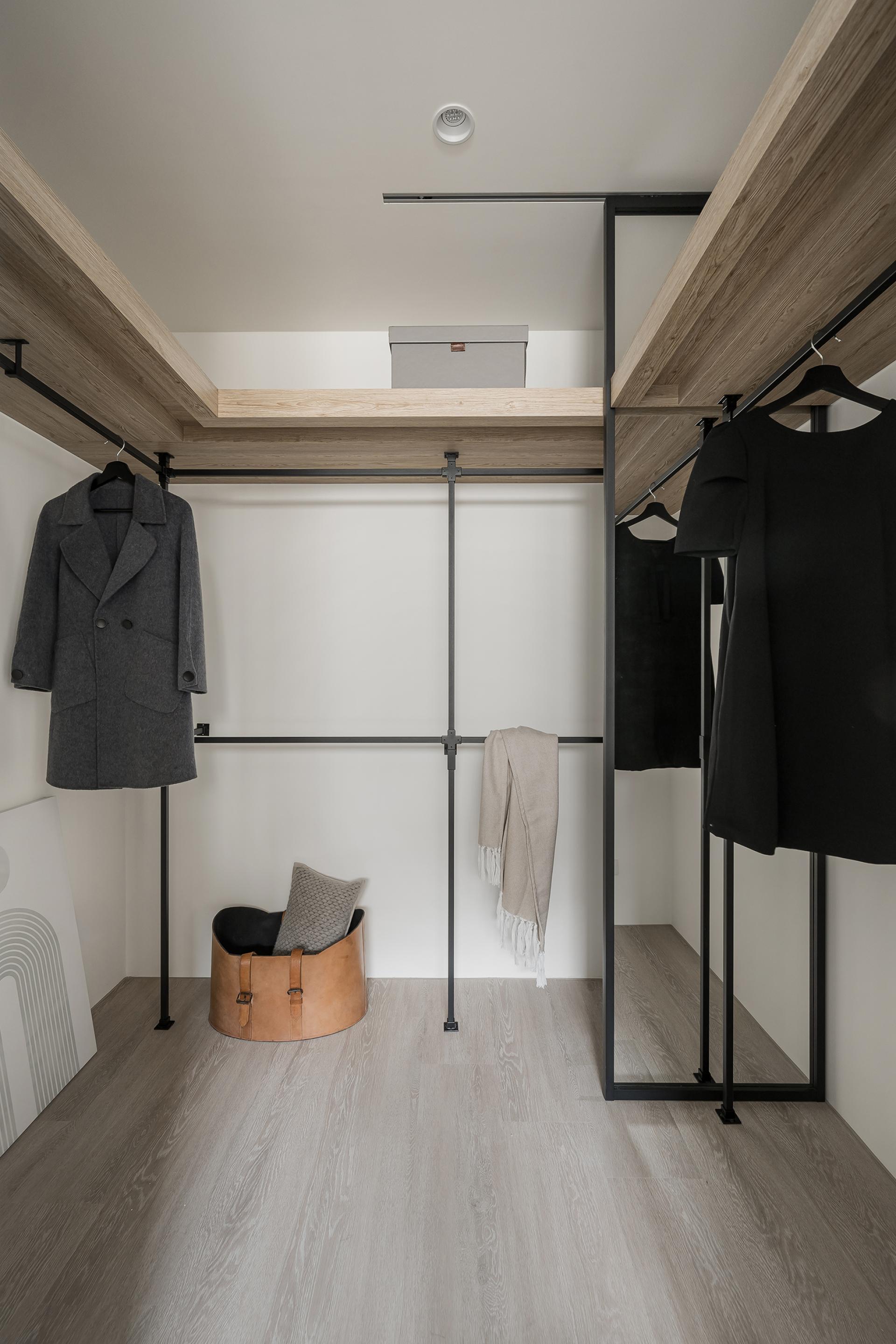 London Design Awards Winner - Autumn Fringe