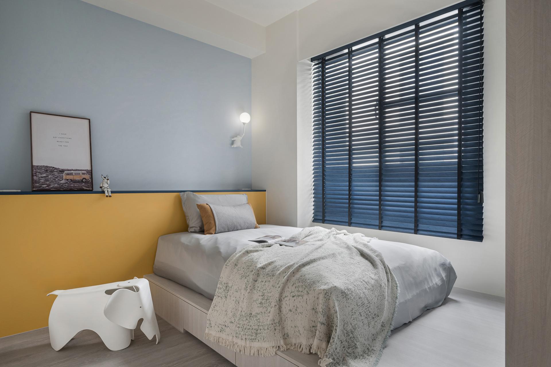 London Design Awards Winner - Autumn Fringe