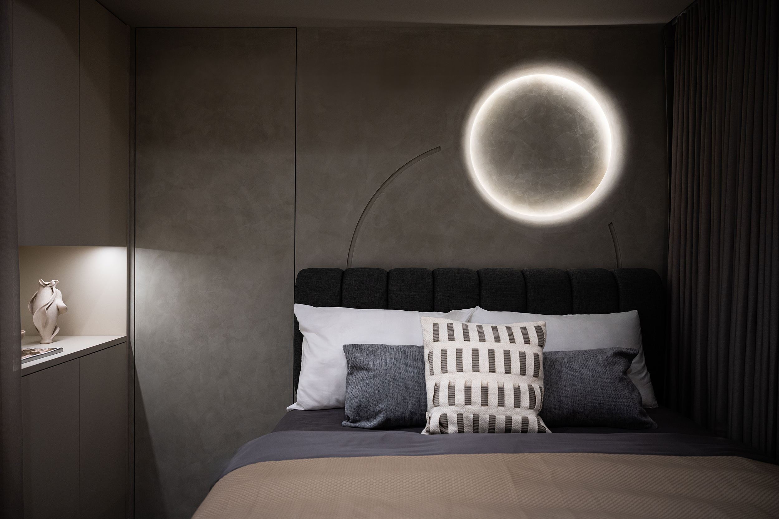 London Design Awards Winner - Metropolitan Moonlight