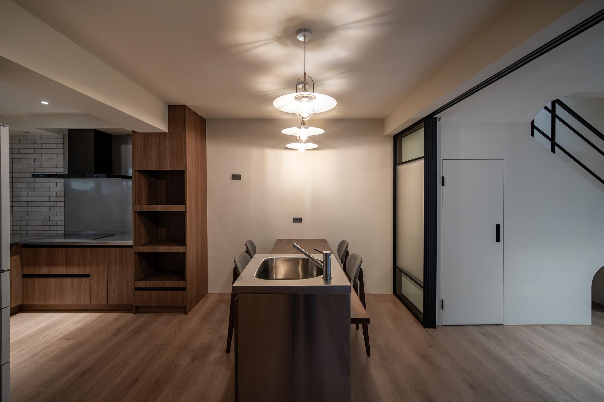 London Design Awards Winner - Light Reflection Residence