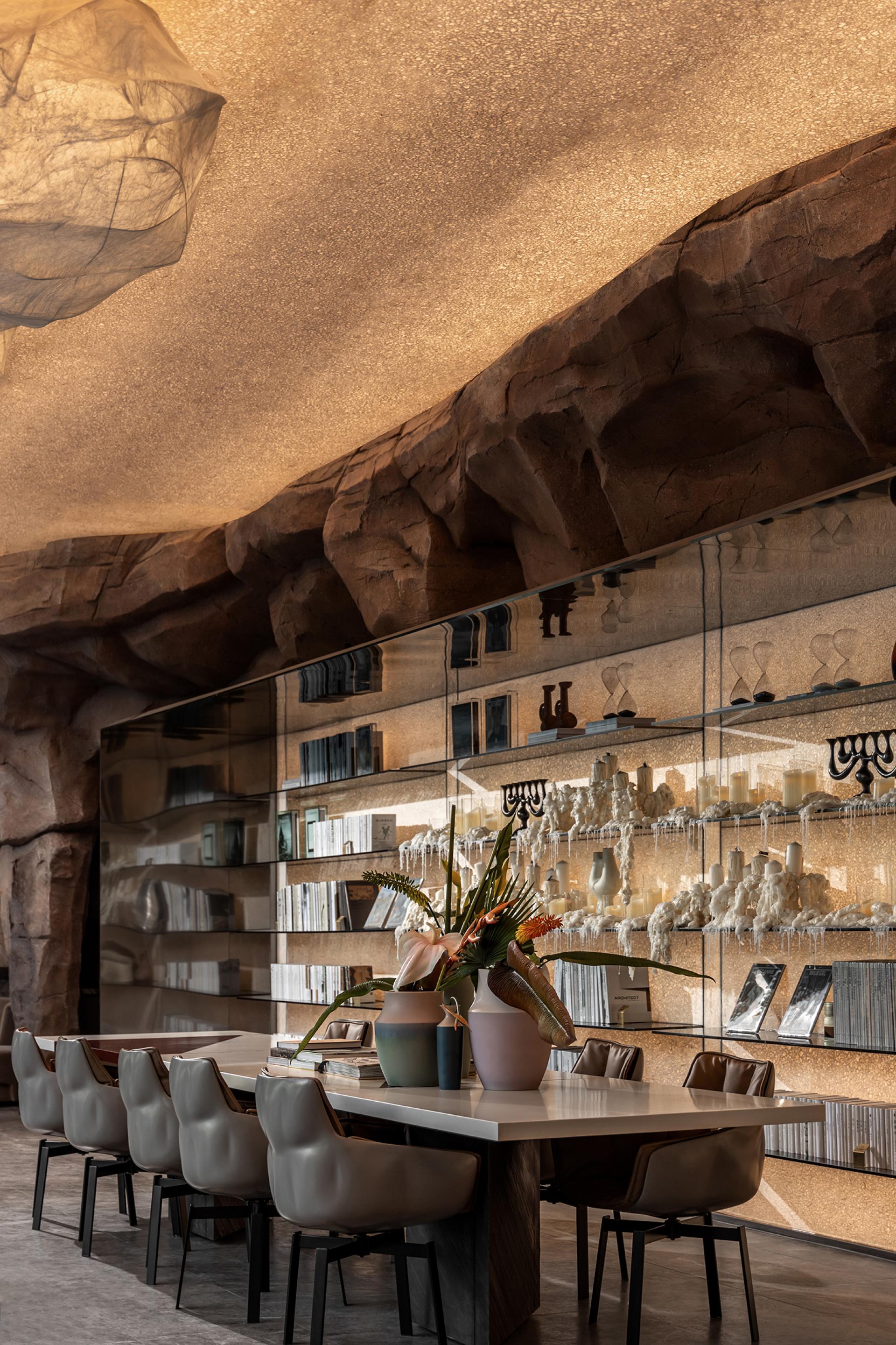 London Design Awards Winner - Nengjian Tianhe Luyu Mansion
