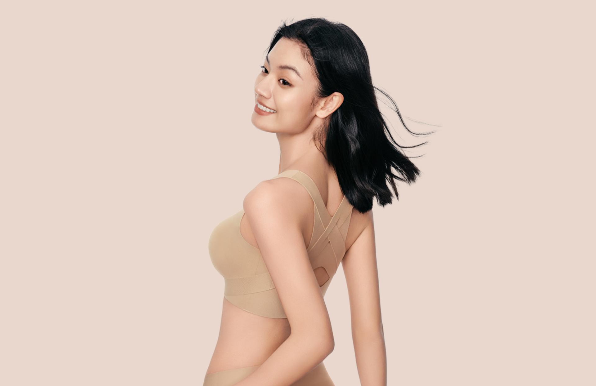 London Design Awards Winner - Seamless Posture Correcting Back Support Undergarment