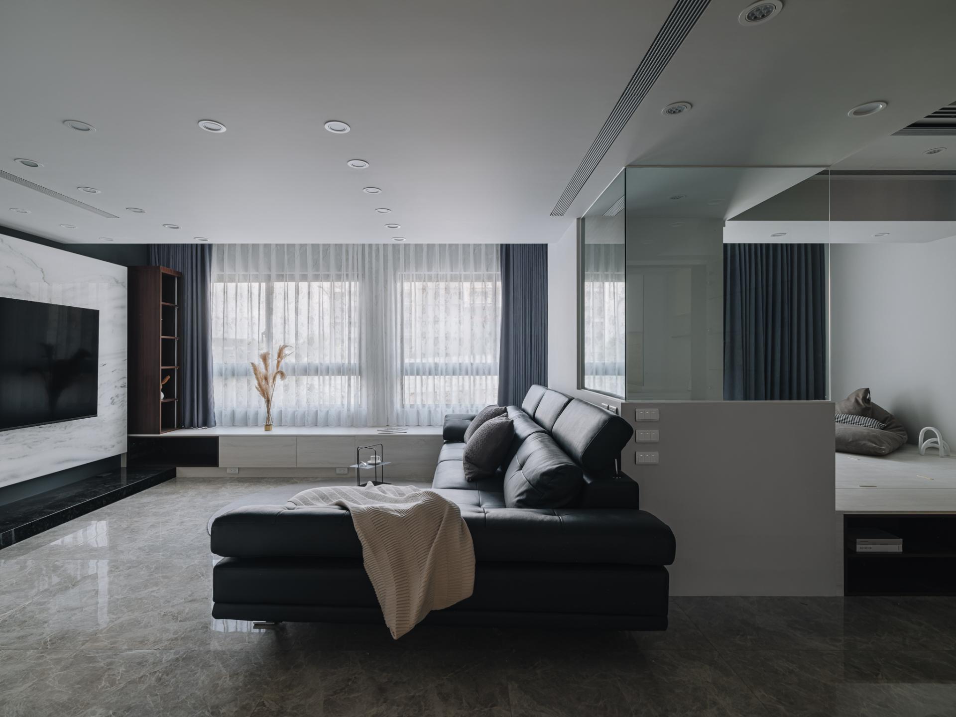 London Design Awards Winner - Grisaille Whispers, Alicante Veil