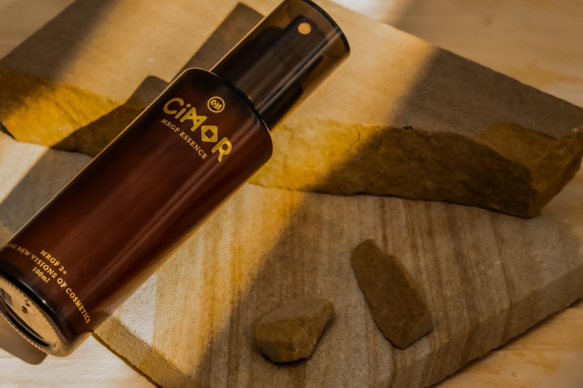 London Design Awards Winner -  CIMOR ESSENCE 