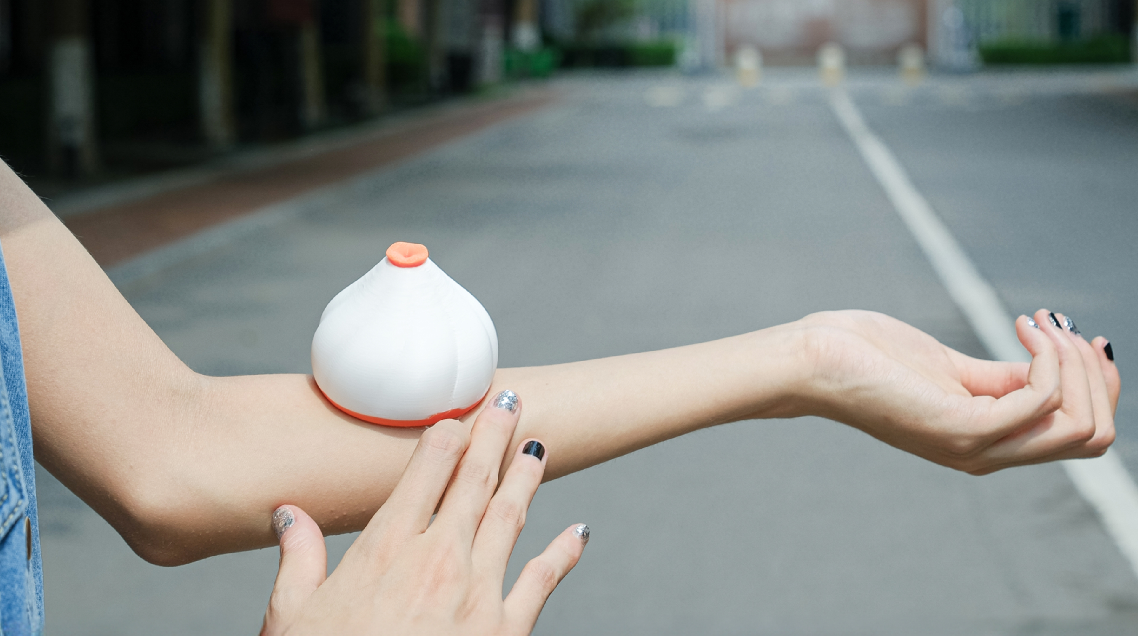 London Design Awards Winner - Intelligent Soft Robotic Anti-Itch Device