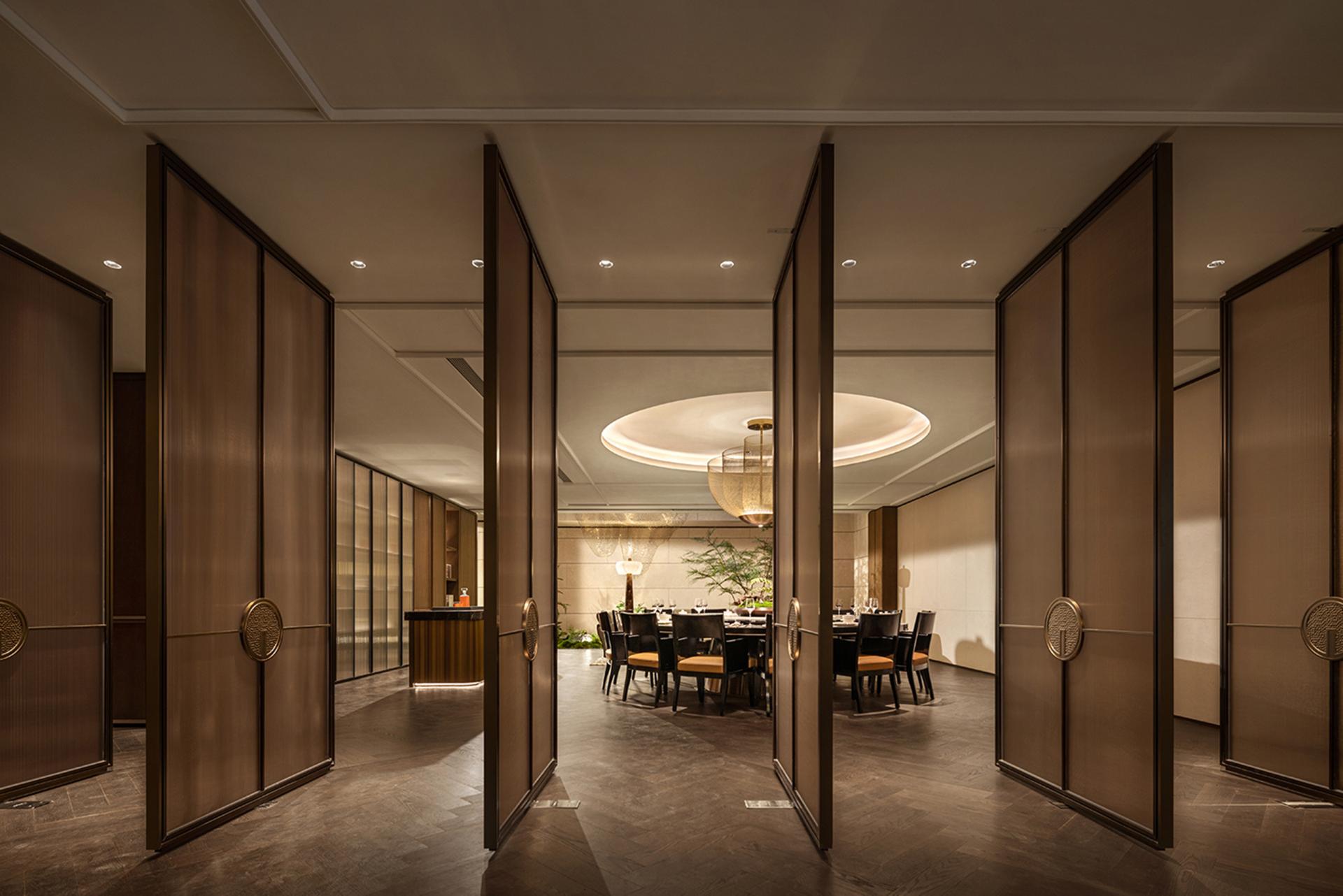 London Design Awards Winner - XIAN YUEQIZHAI JINMAO PLACE SALES OFFICE