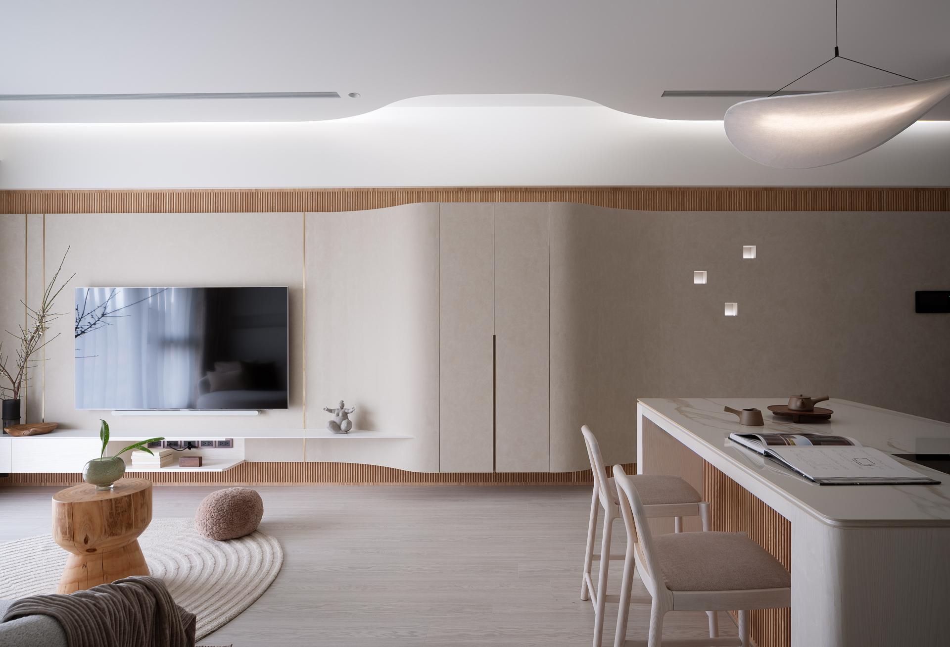 London Design Awards Winner - Serenade of the Flow