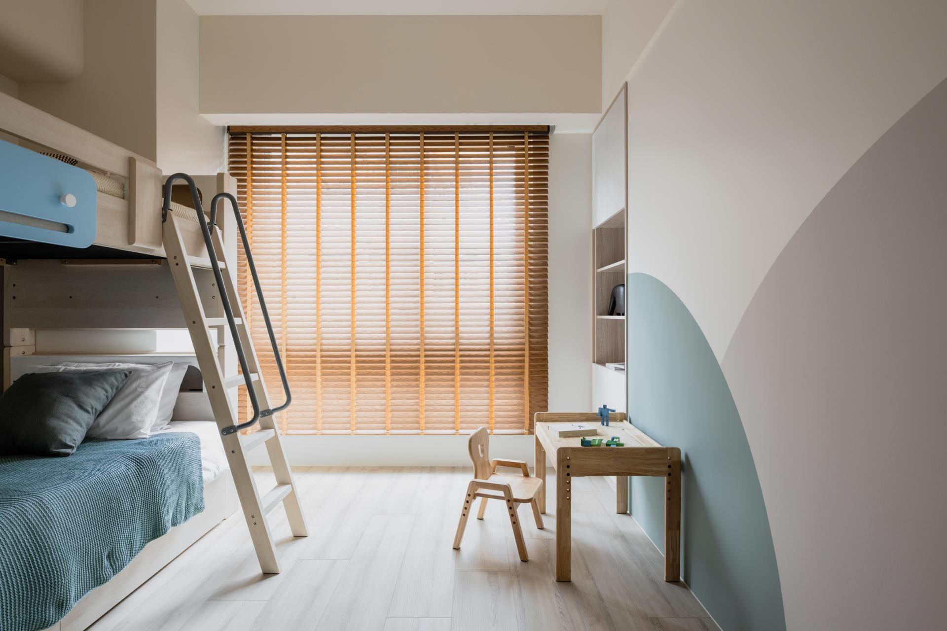 London Design Awards Winner - Reflections of Home