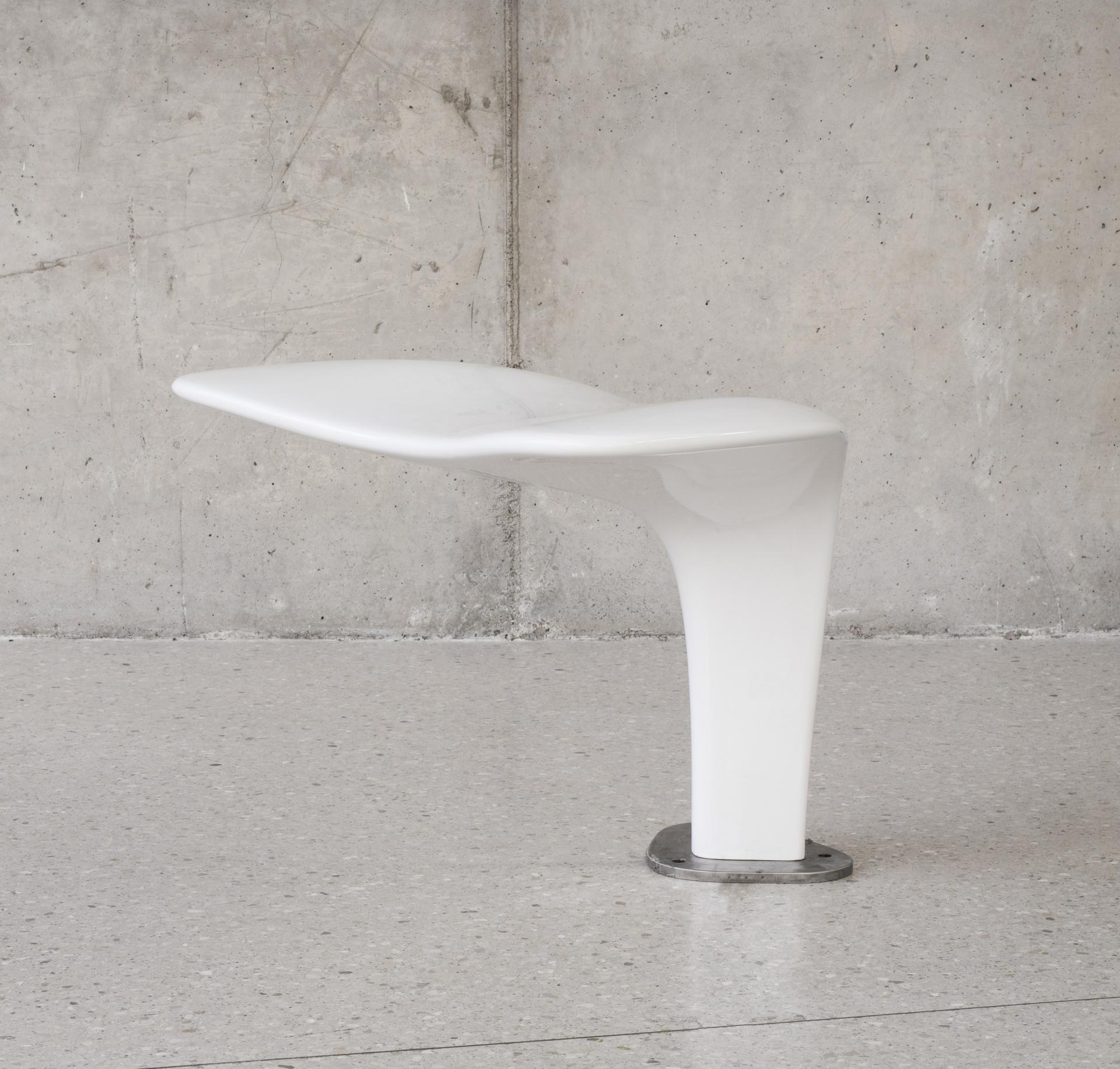 London Design Awards Winner - WHALE TAIL Bench