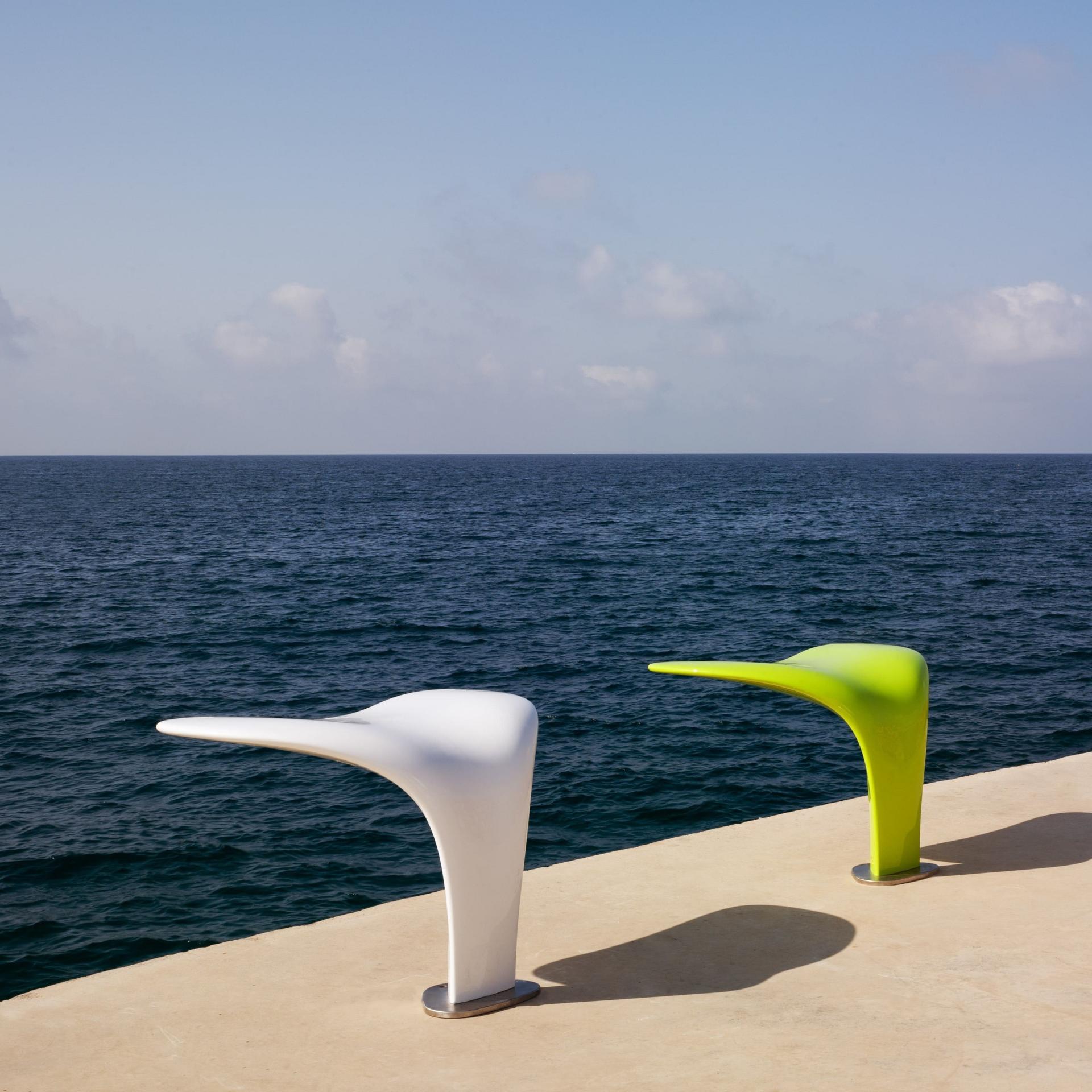 London Design Awards Winner - WHALE TAIL Bench