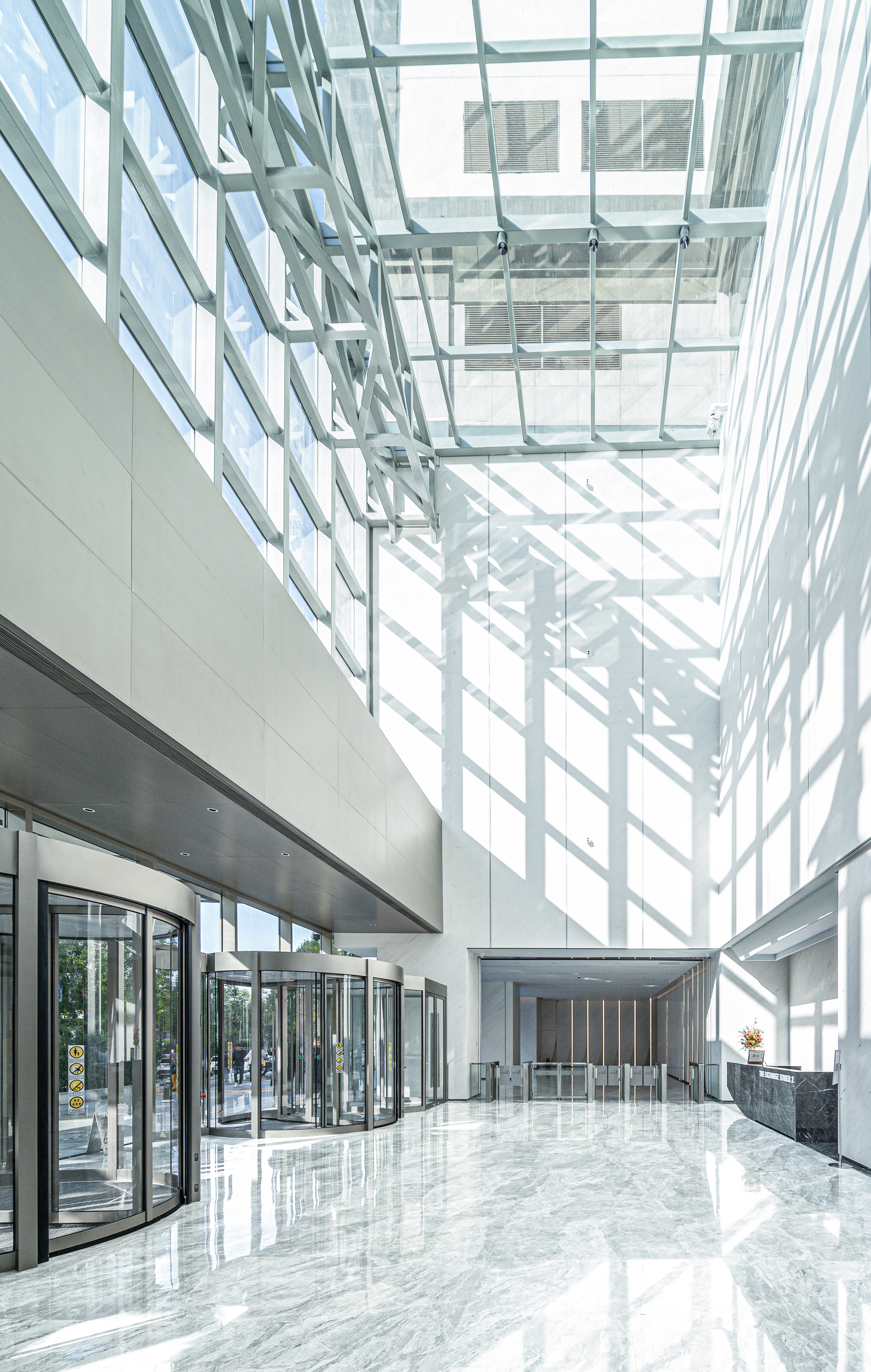 London Design Awards Winner - Tianjin, The Exchange T2 Grand Lobby & Facade Renovation