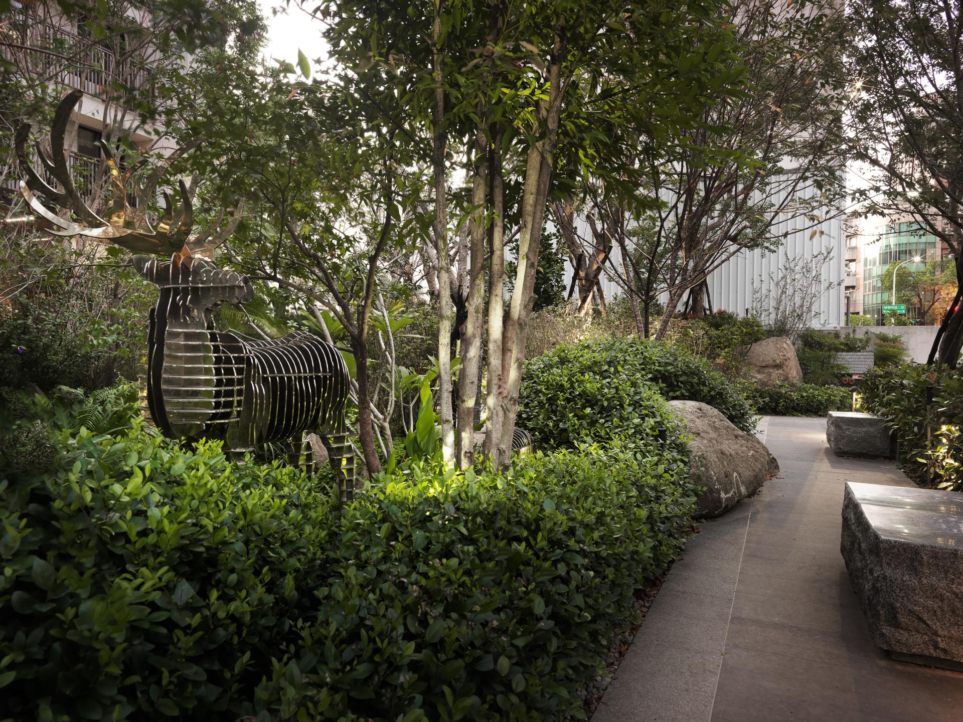 London Design Awards Winner - Woodland Dreams Unfold