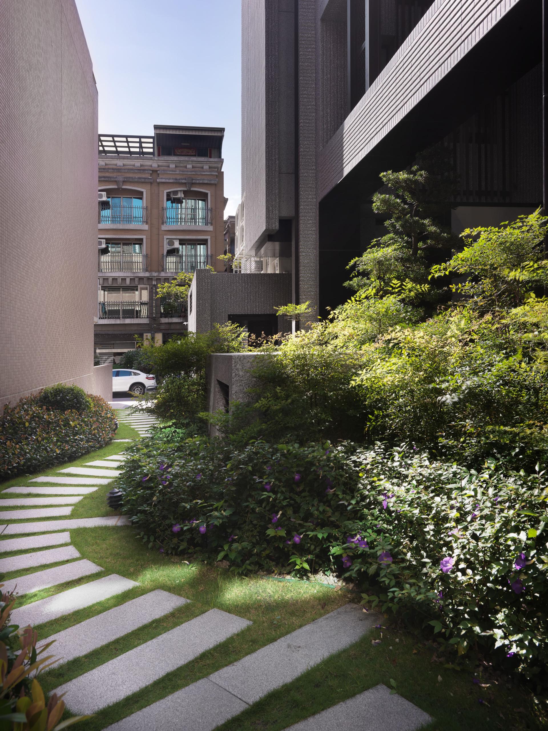 London Design Awards Winner - Woodland Dreams Unfold
