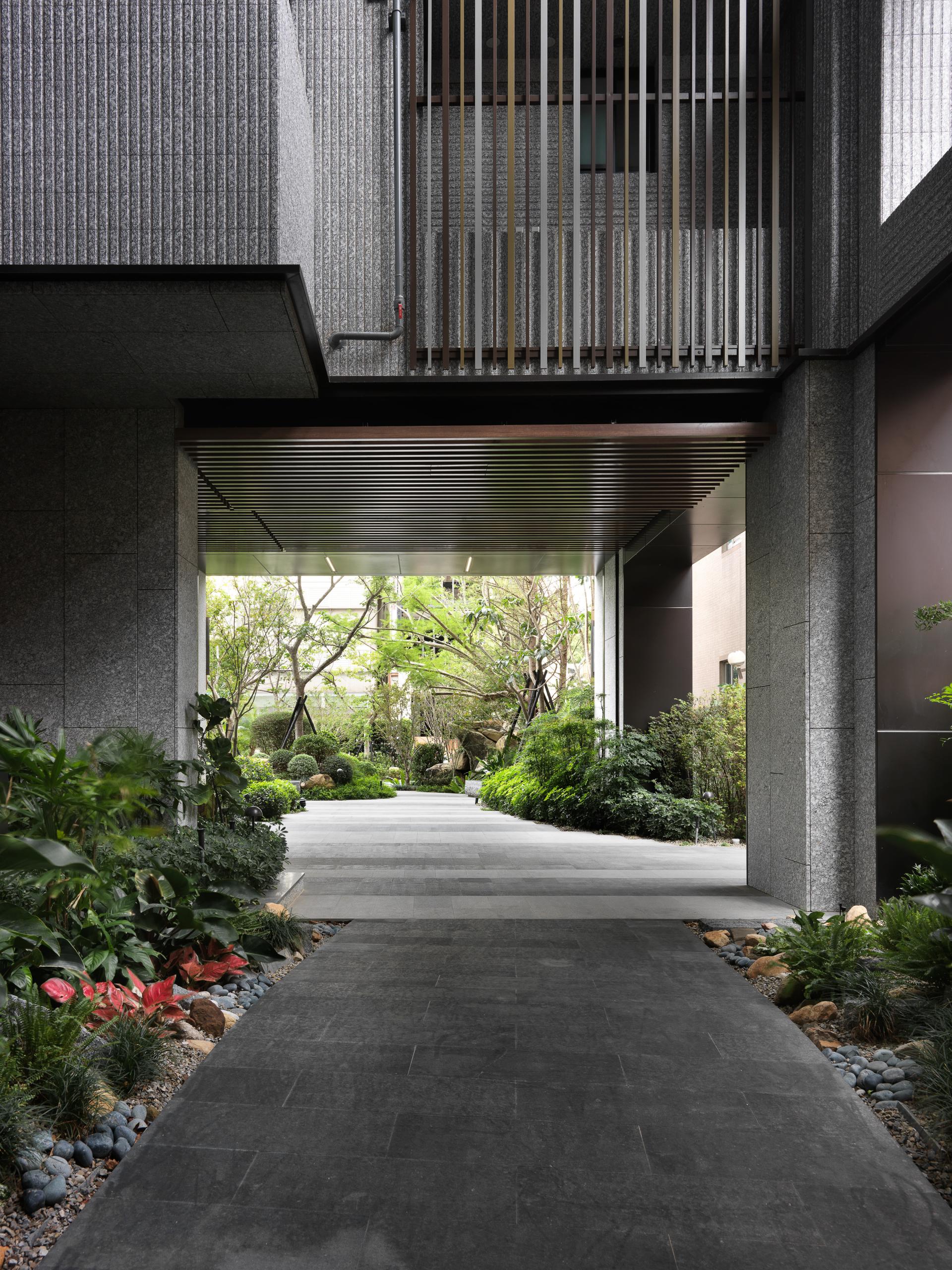 London Design Awards Winner - Woodland Dreams Unfold