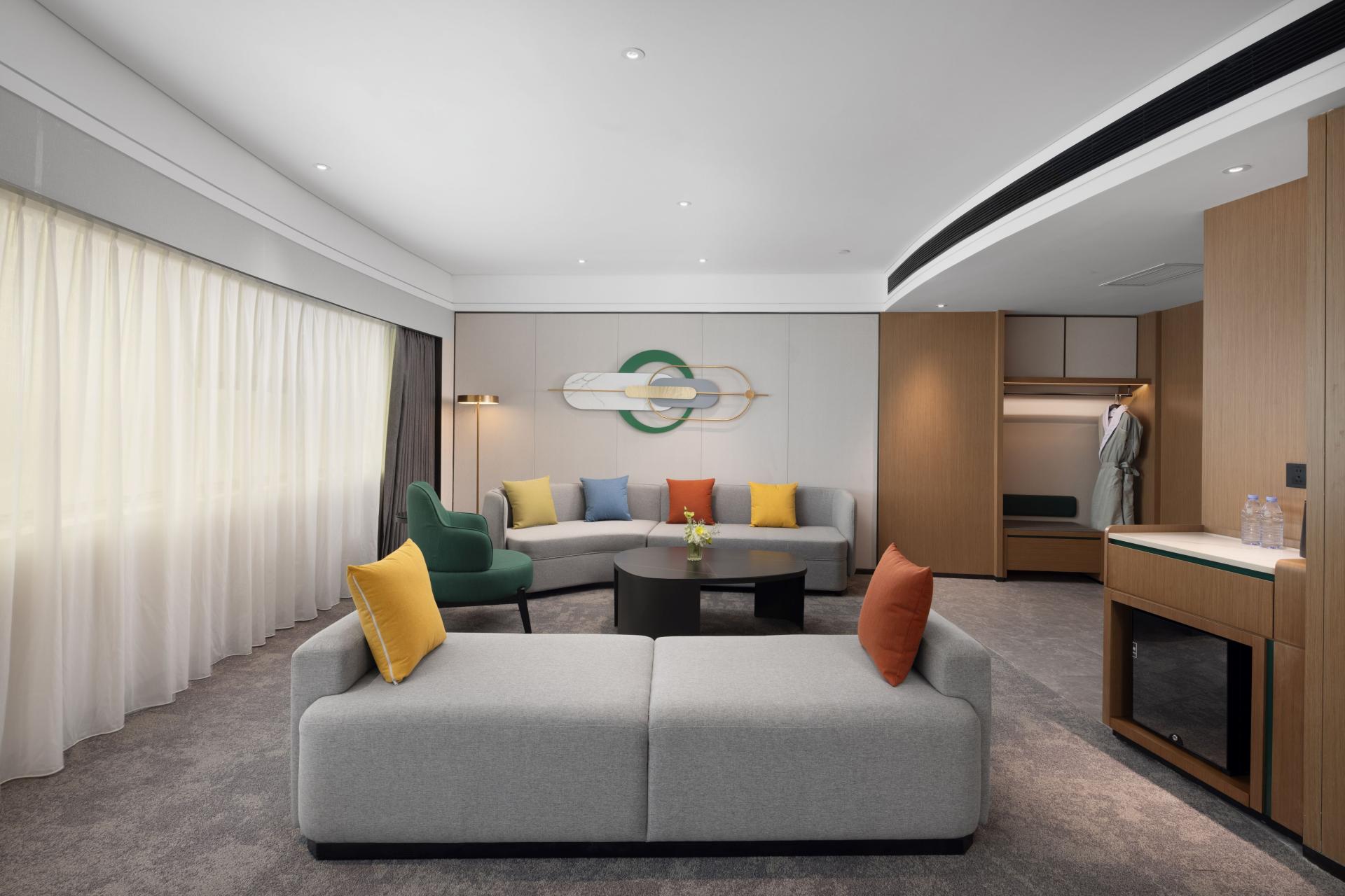 London Design Awards Winner - Hampton by Hilton Xi'an South Gate City Wall