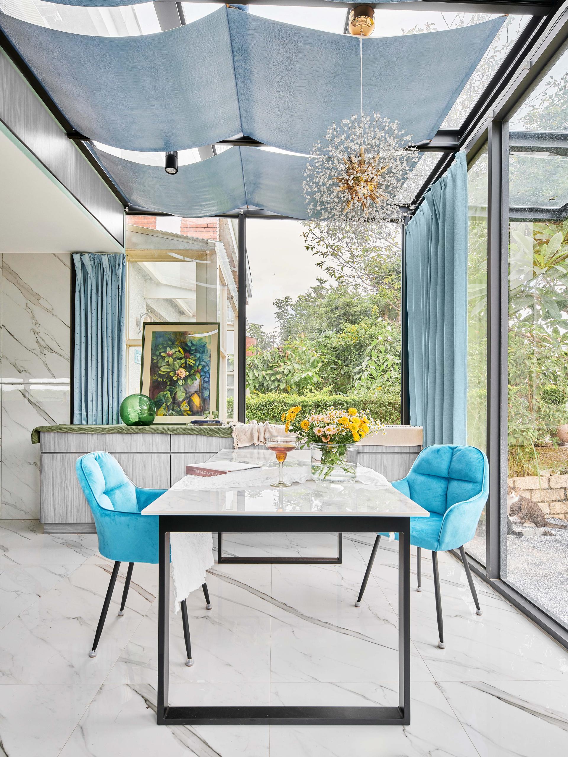 London Design Awards Winner - Beneath The Splendid Starry Sky