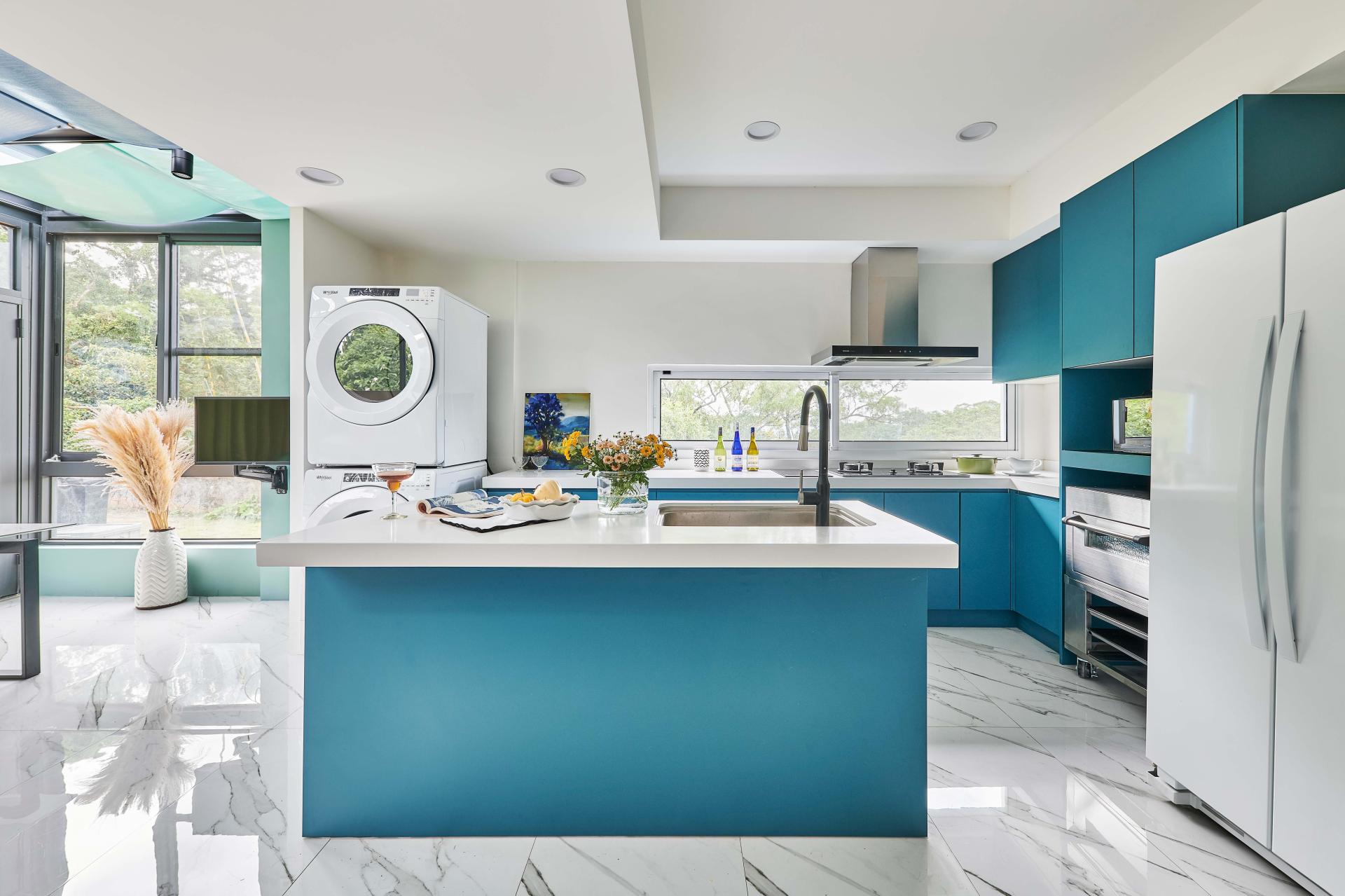 London Design Awards Winner - Beneath The Splendid Starry Sky