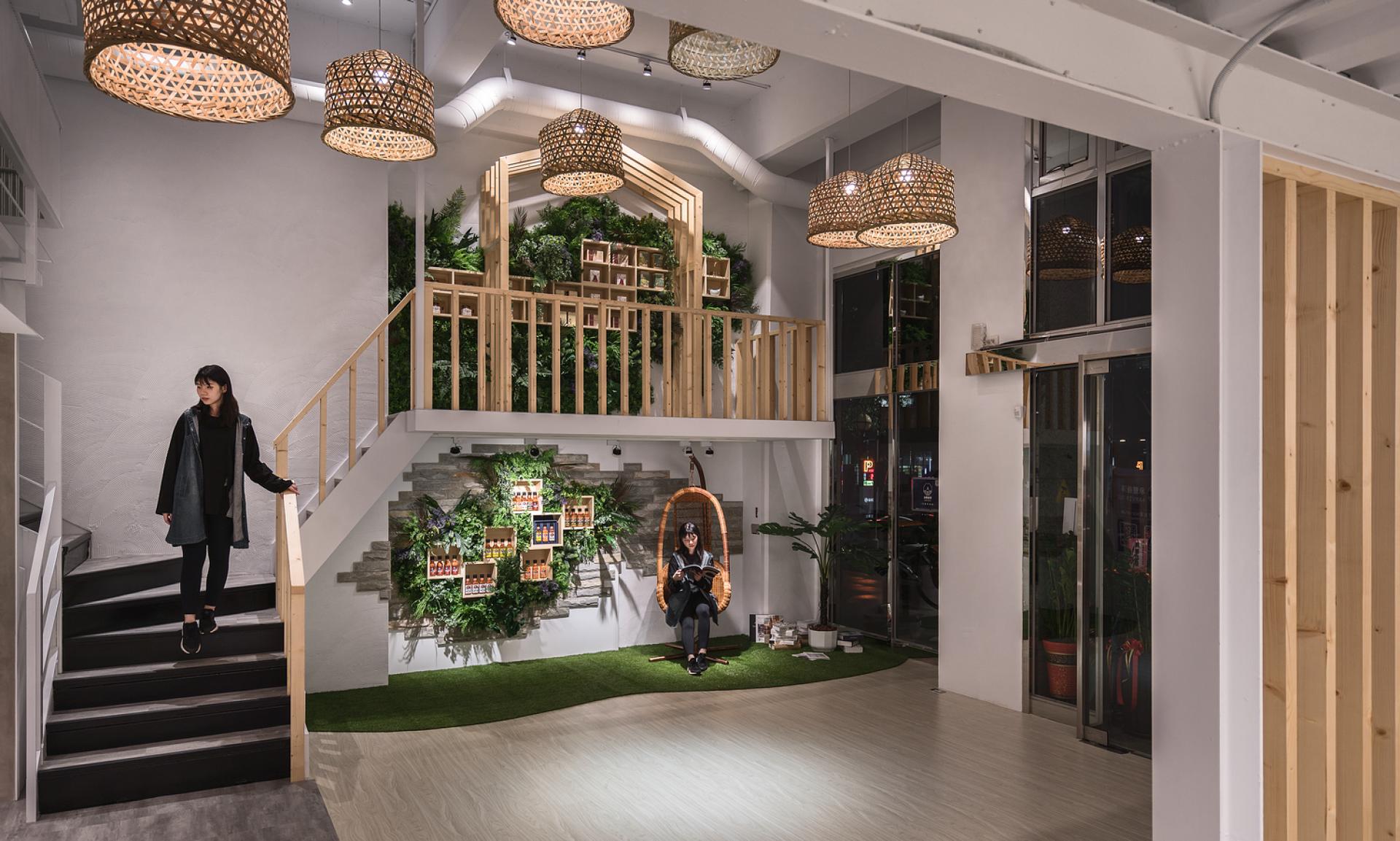 London Design Awards Winner - A Trip to the Rural Hometown