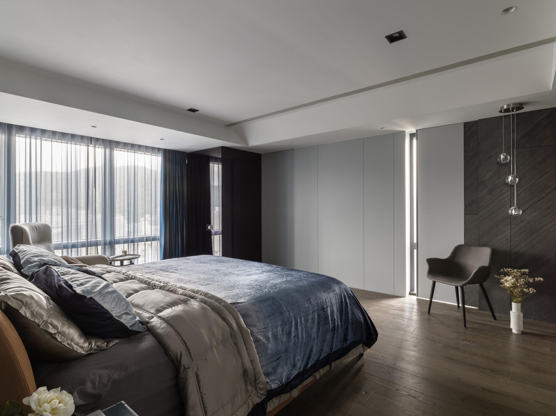 London Design Awards Winner - Indigo’s Timeless Glow
