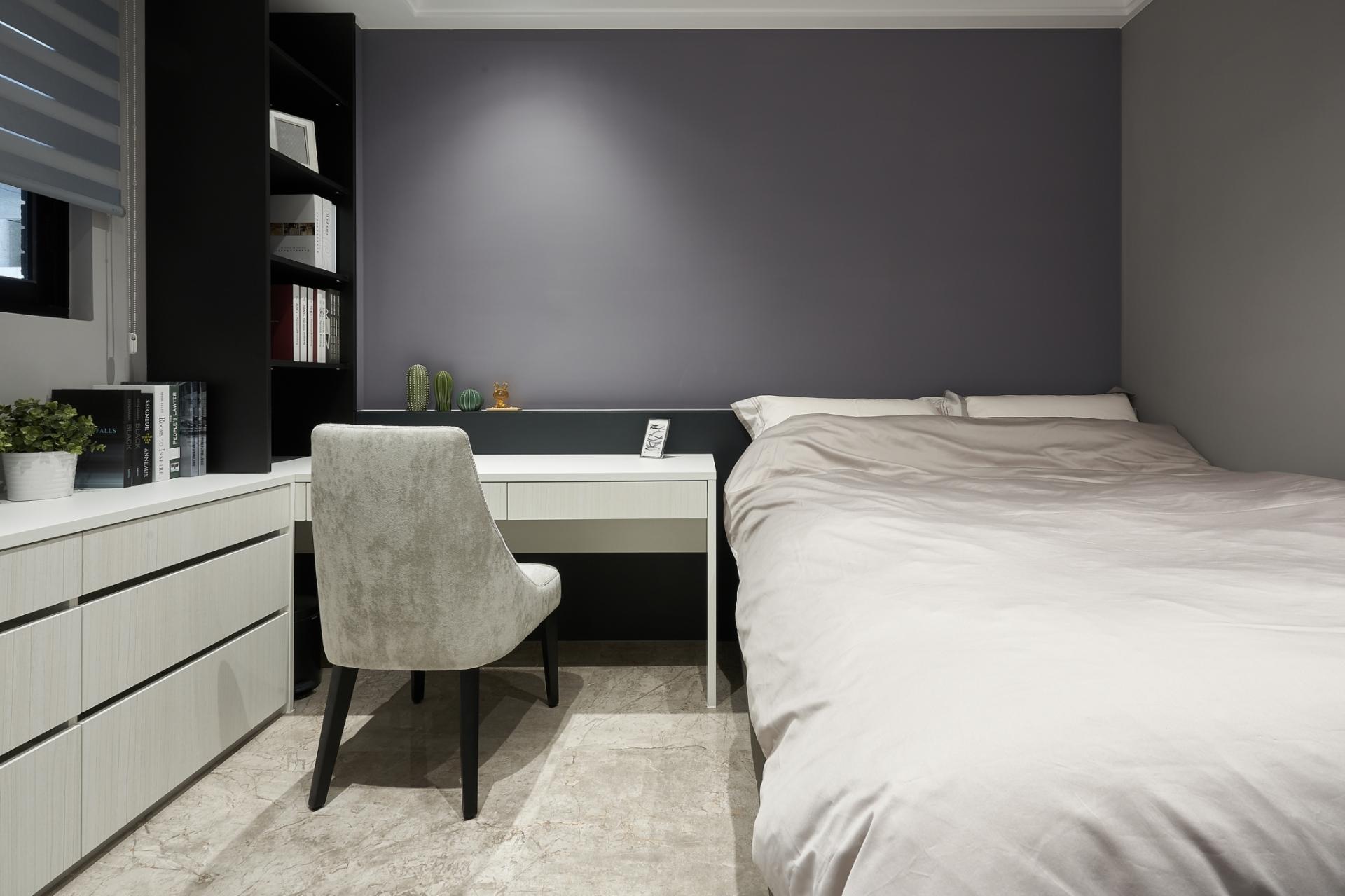 London Design Awards Winner - Luminous Echoes