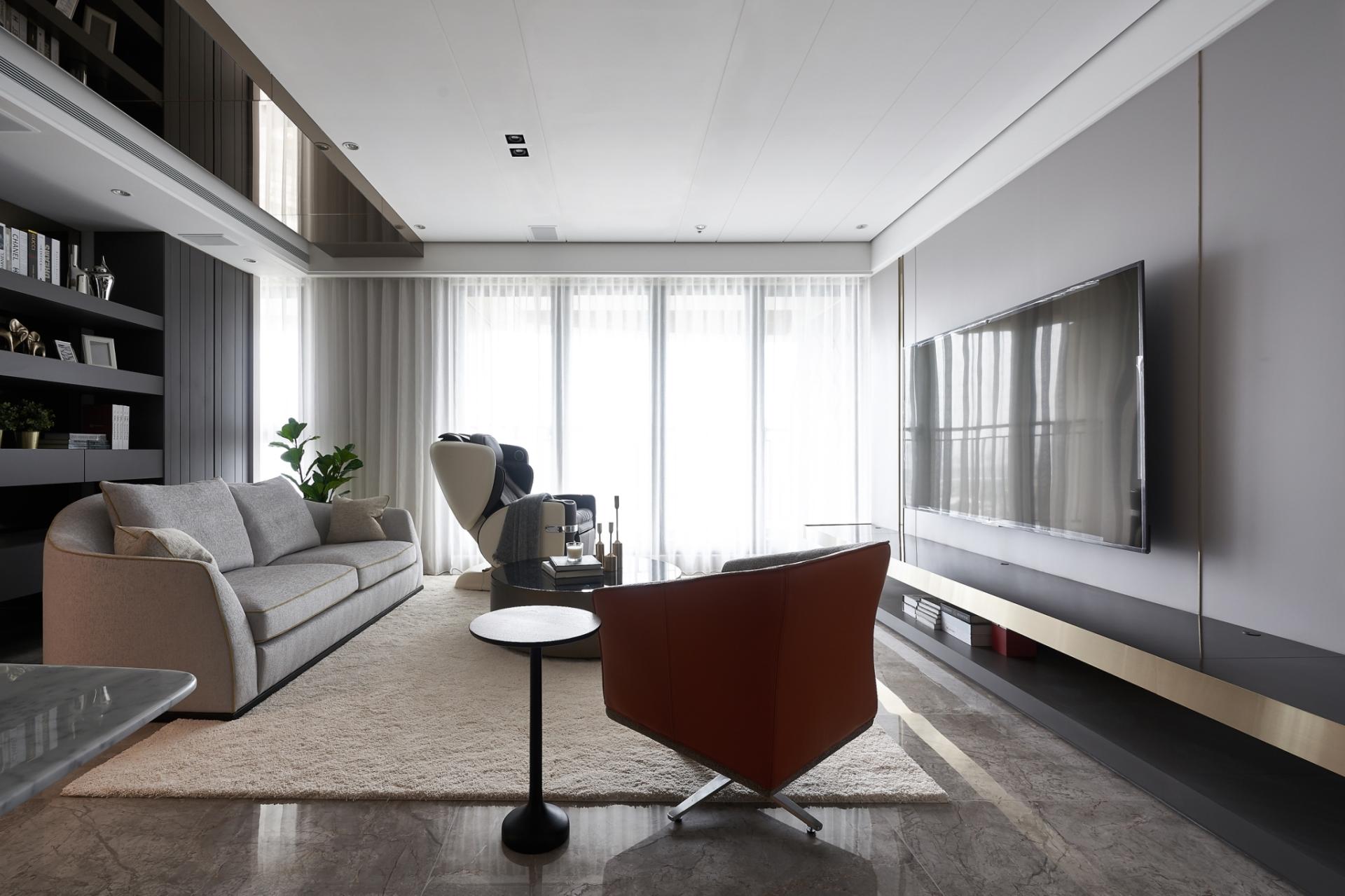 London Design Awards Winner - Luminous Echoes