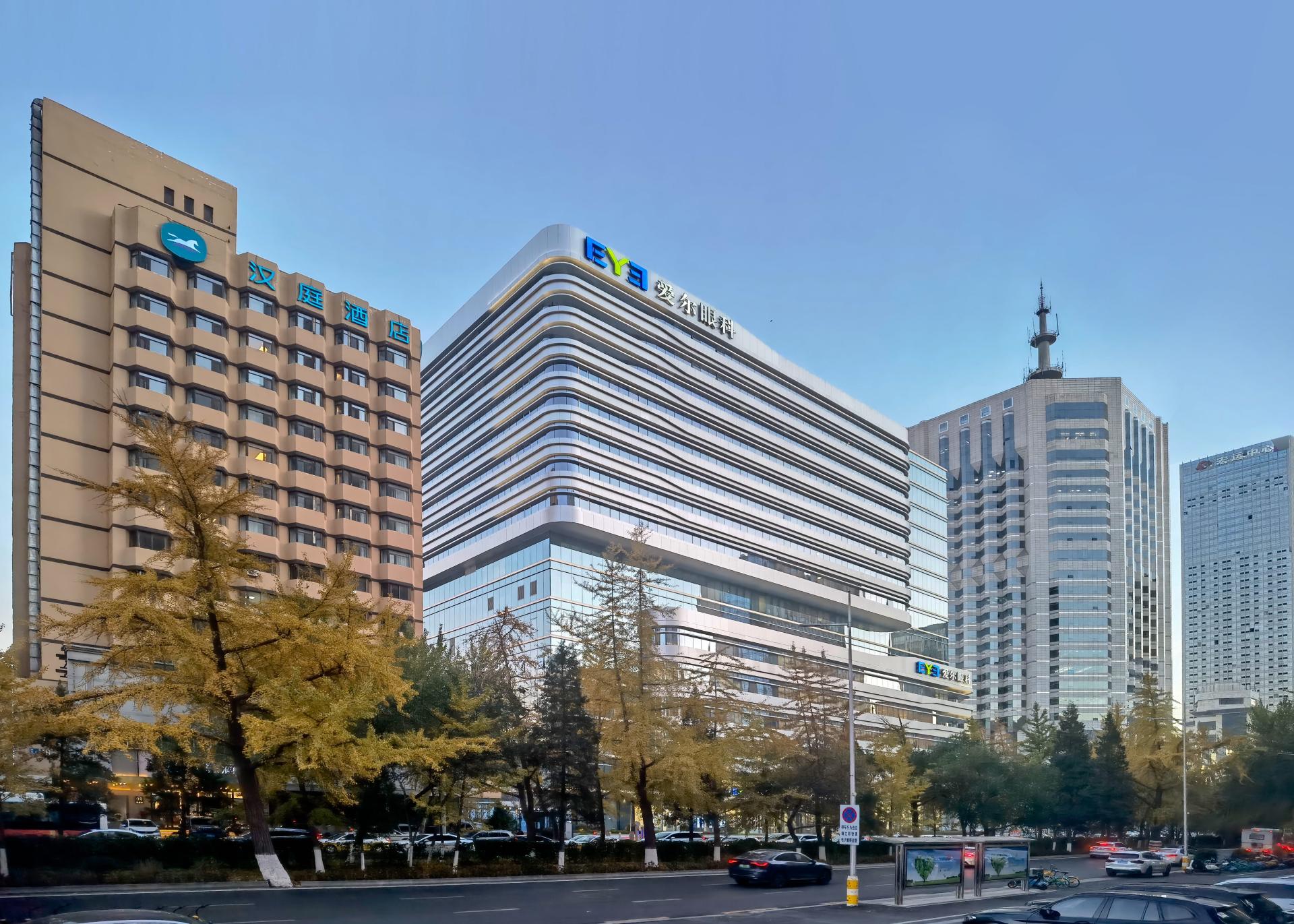 London Design Awards Winner - Liaoning Eyer Eye Hospital and Headquarters