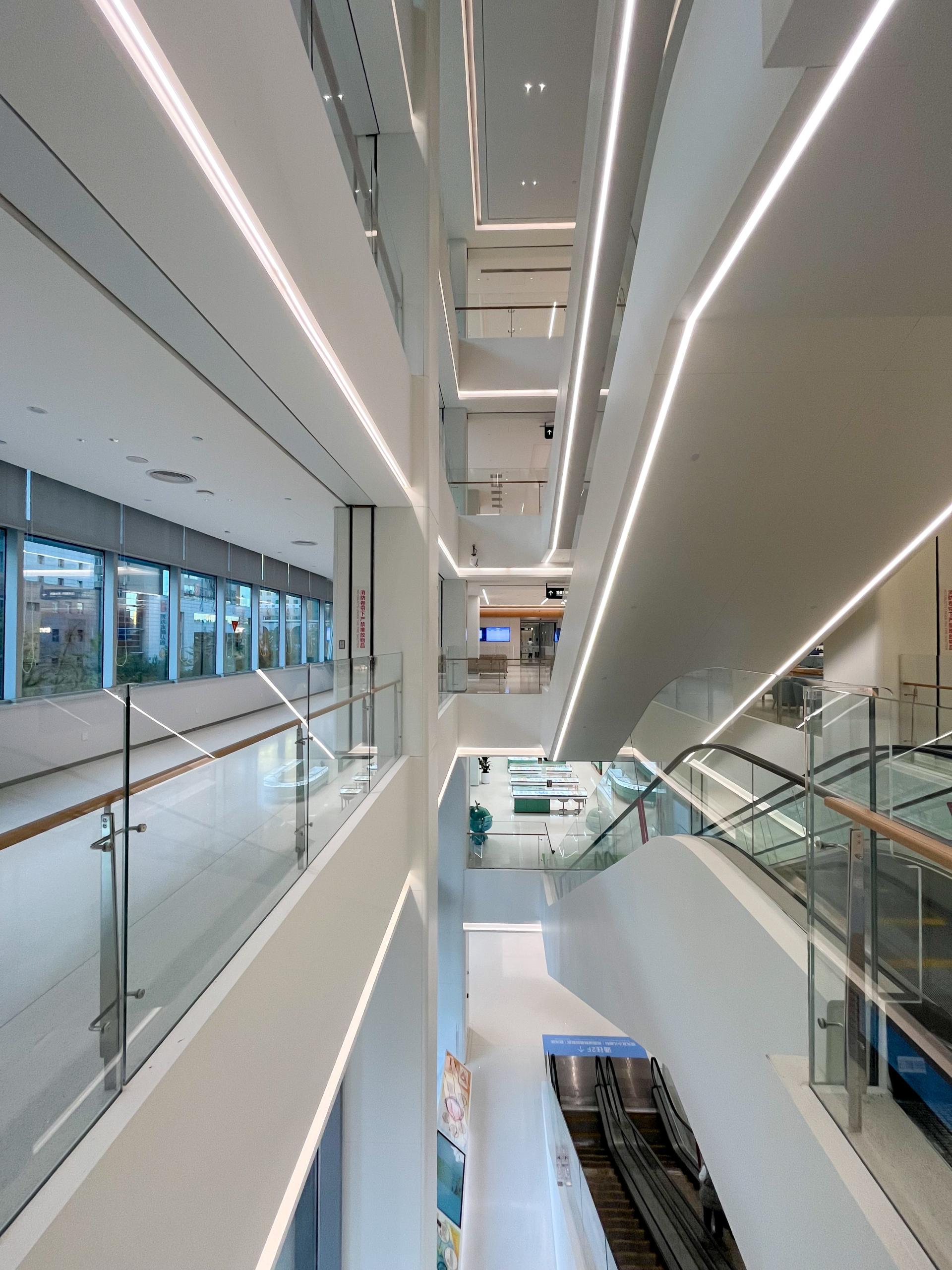 London Design Awards Winner - Liaoning Eyer Eye Hospital and Headquarters