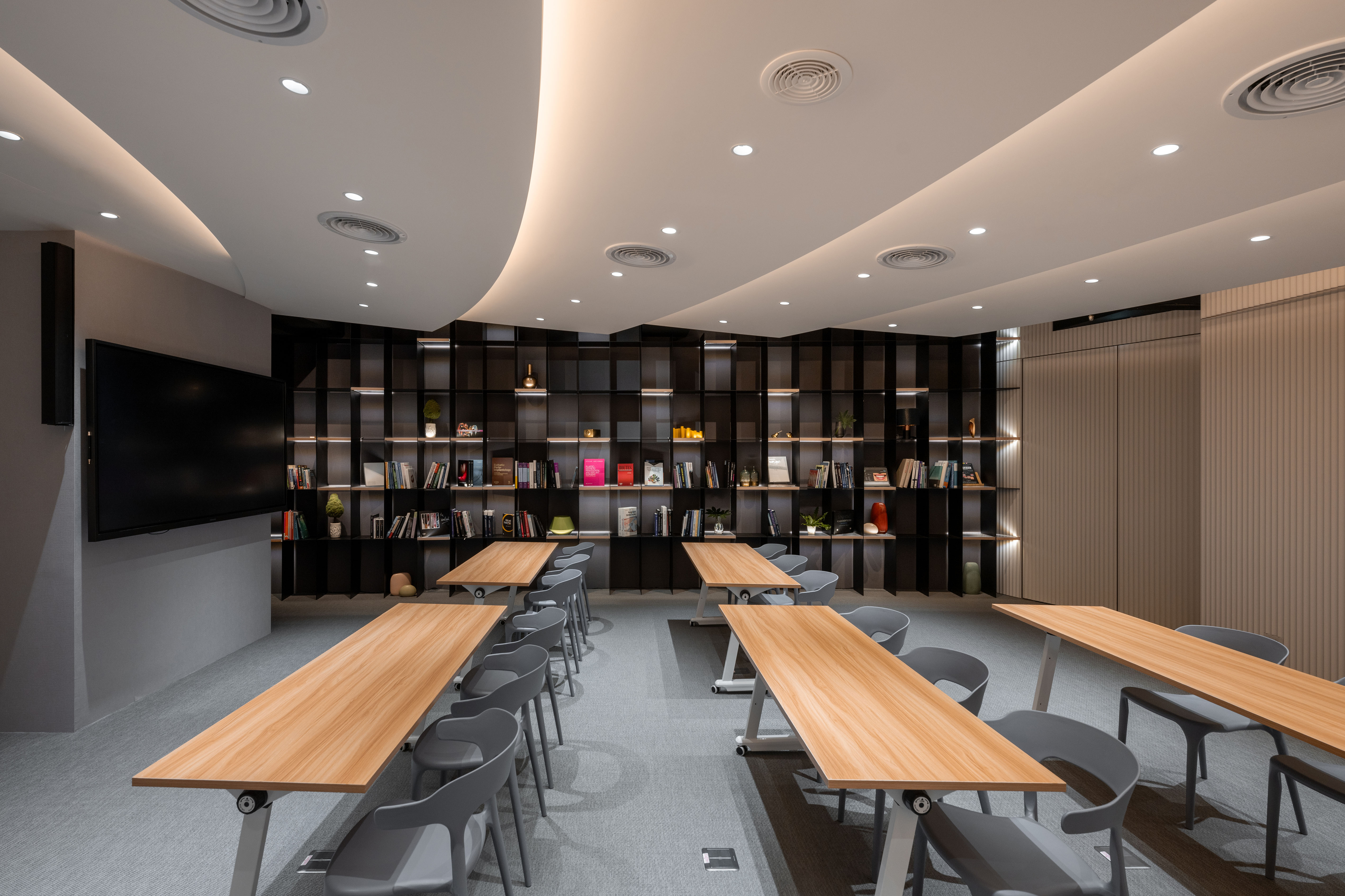 London Design Awards Winner - WellVision Microscope Educational Center