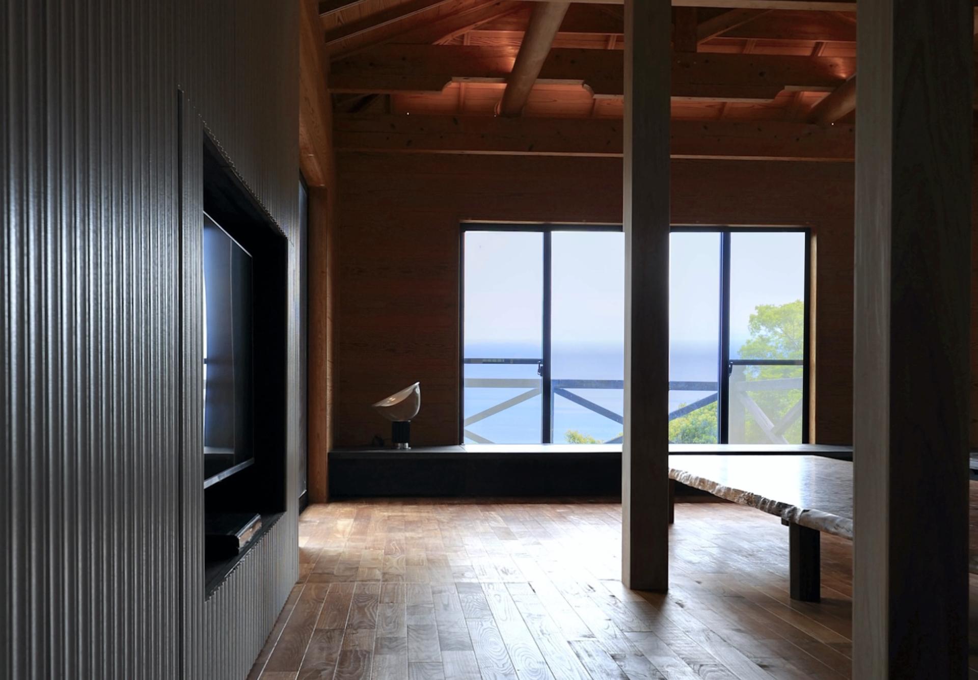 London Design Awards Winner - T Villa