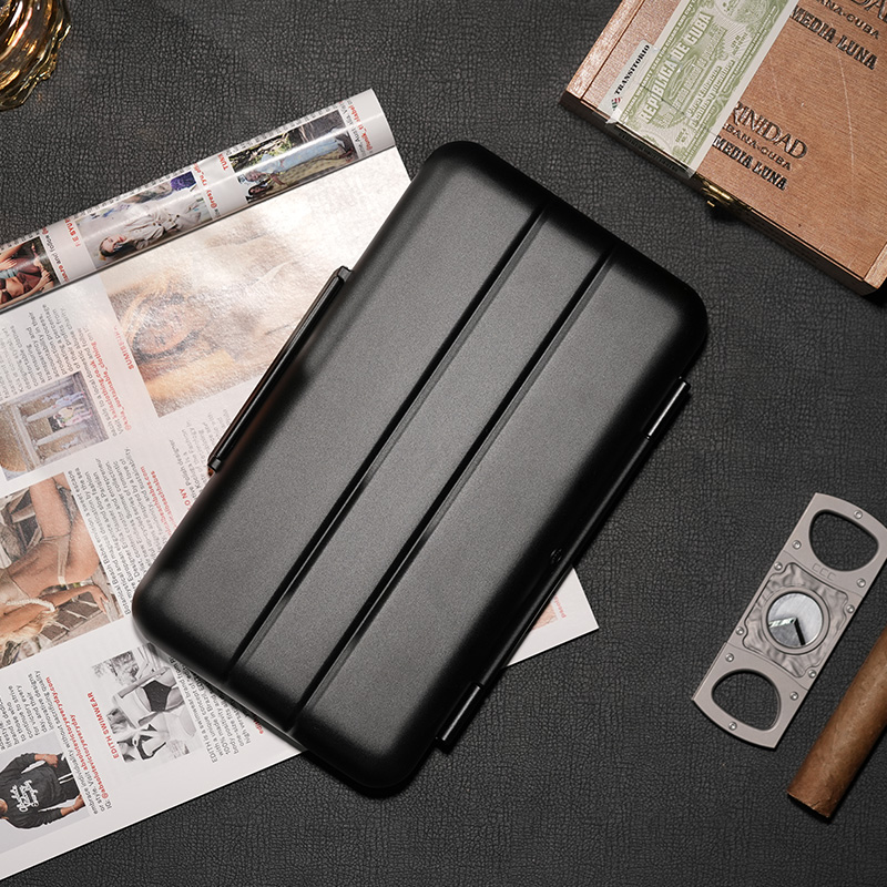 London Design Awards Winner - Ultrathin Travel（sexy）Cigar Humidors