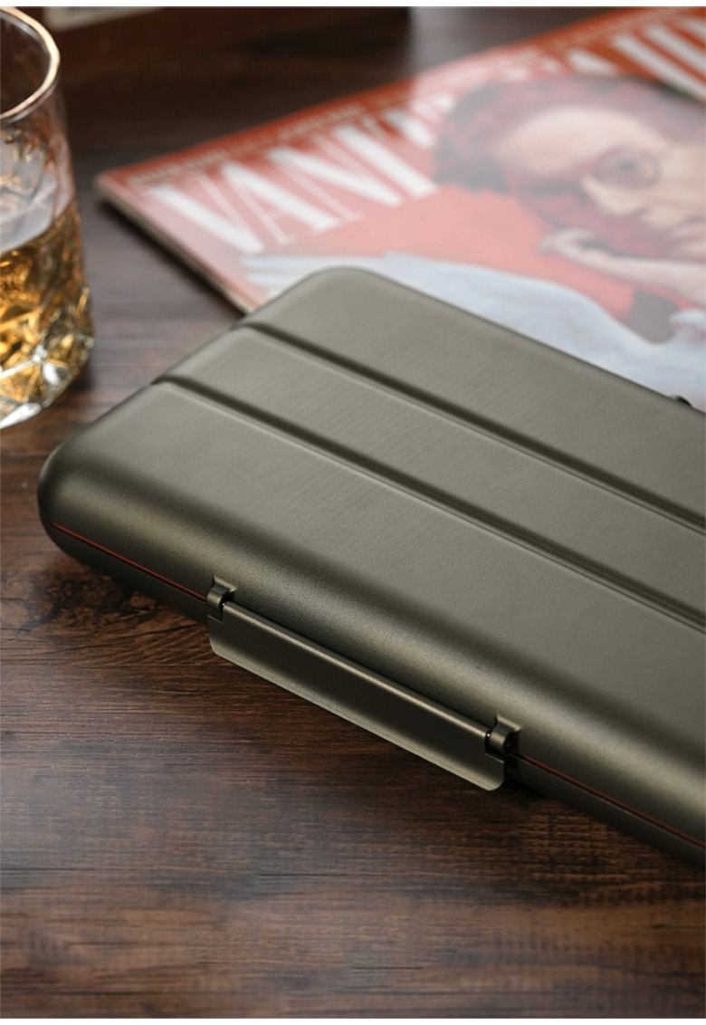 London Design Awards Winner - Ultrathin Travel（sexy）Cigar Humidors