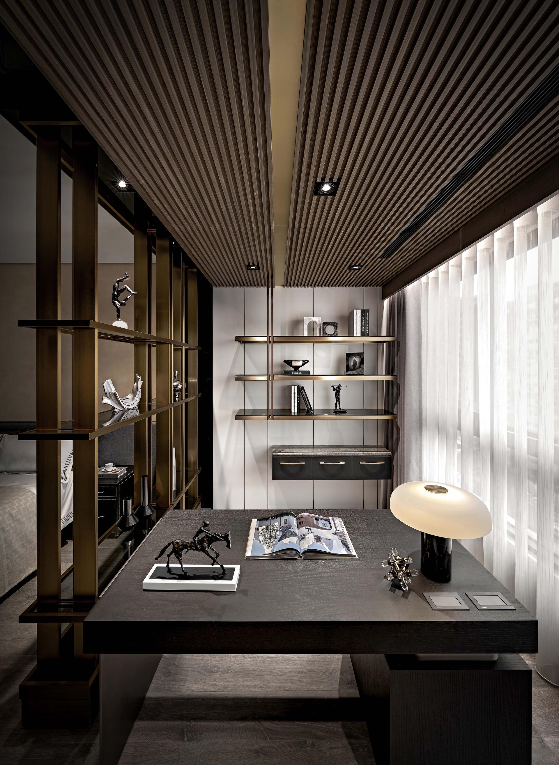 London Design Awards Winner - Across the Profound of endless flash