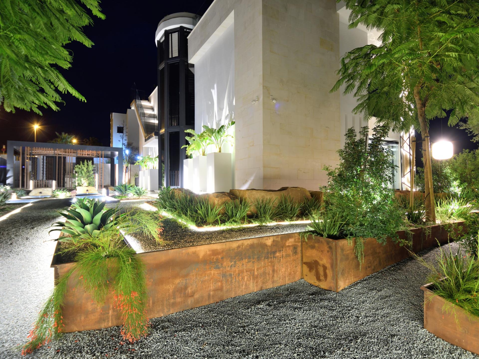 London Design Awards Winner - Jardín Roma