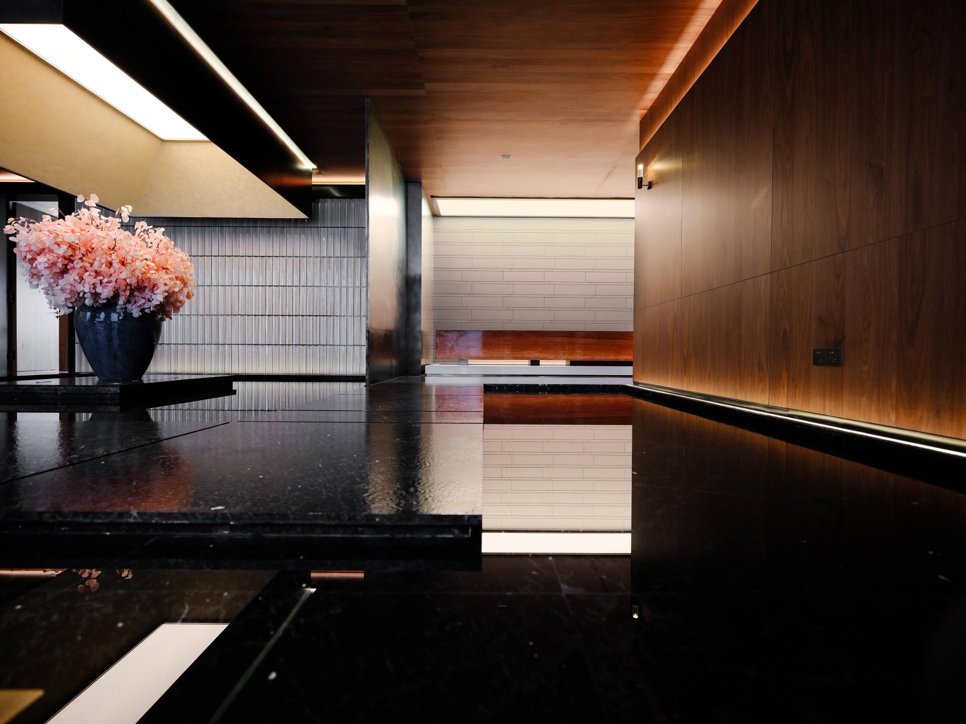 London Design Awards Winner - Yunxi Shuanggu