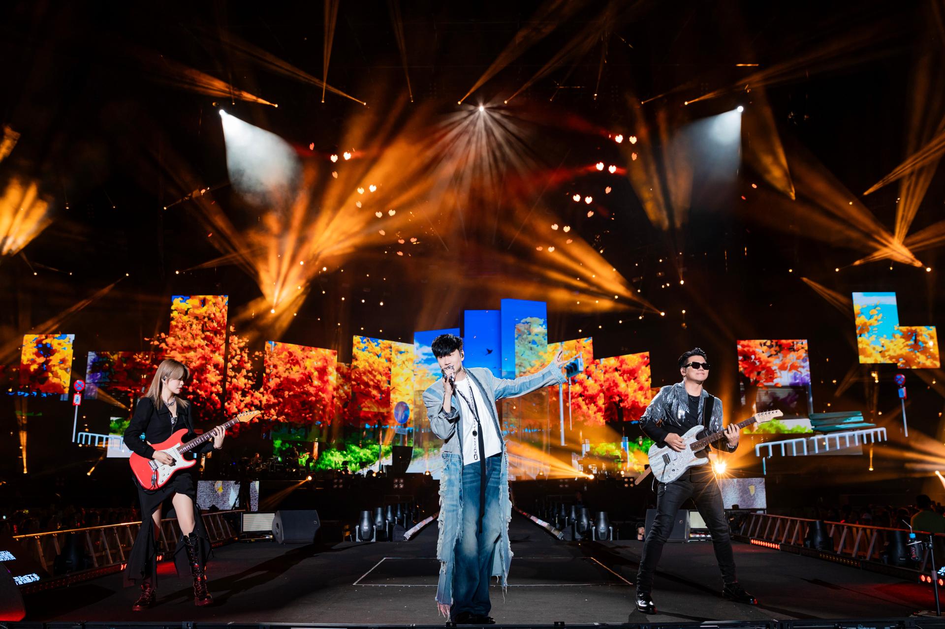 London Design Awards Winner - JJ Lin JJ20 World Tour