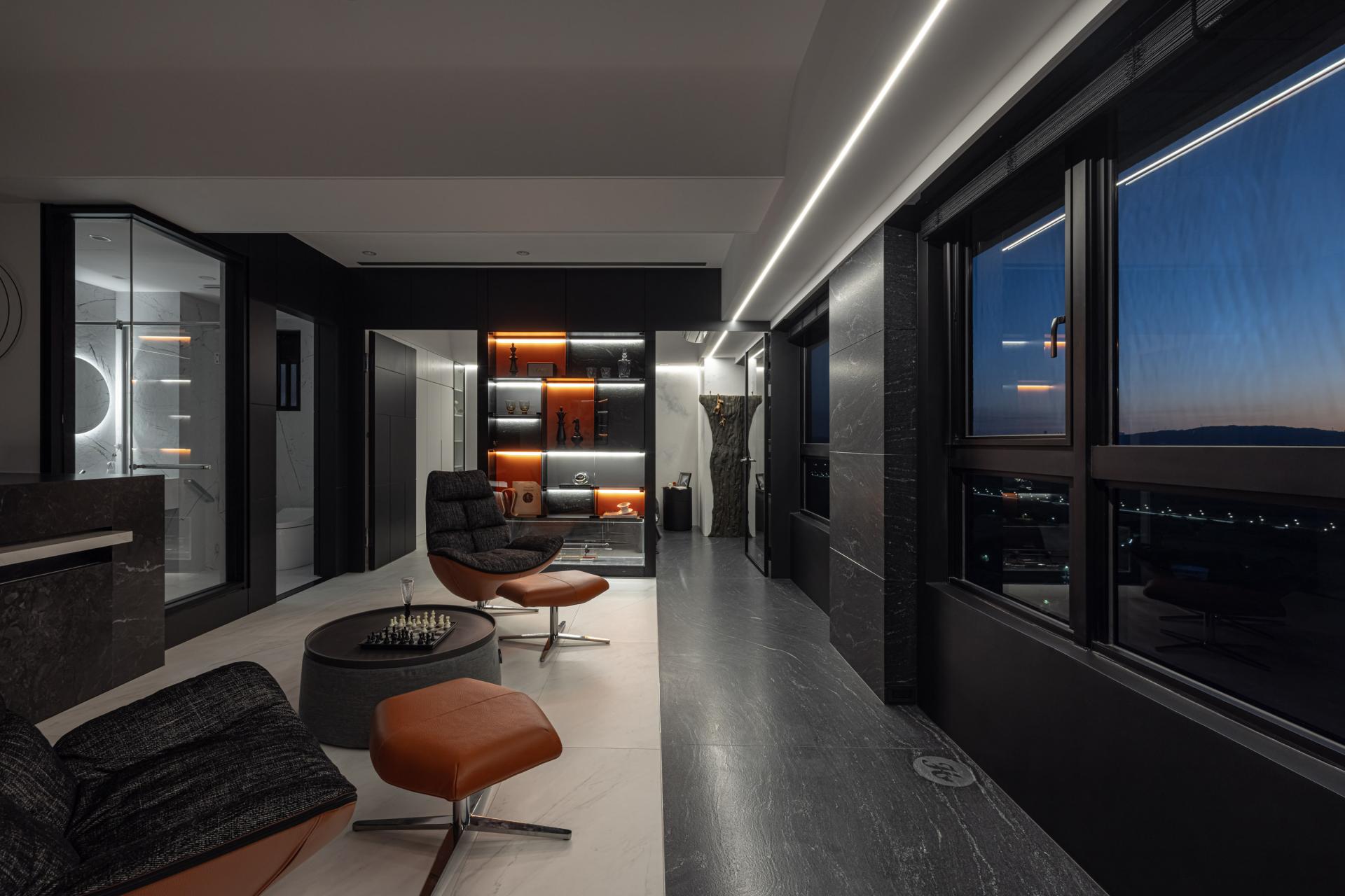 London Design Awards Winner - An Art Exhibition of Us