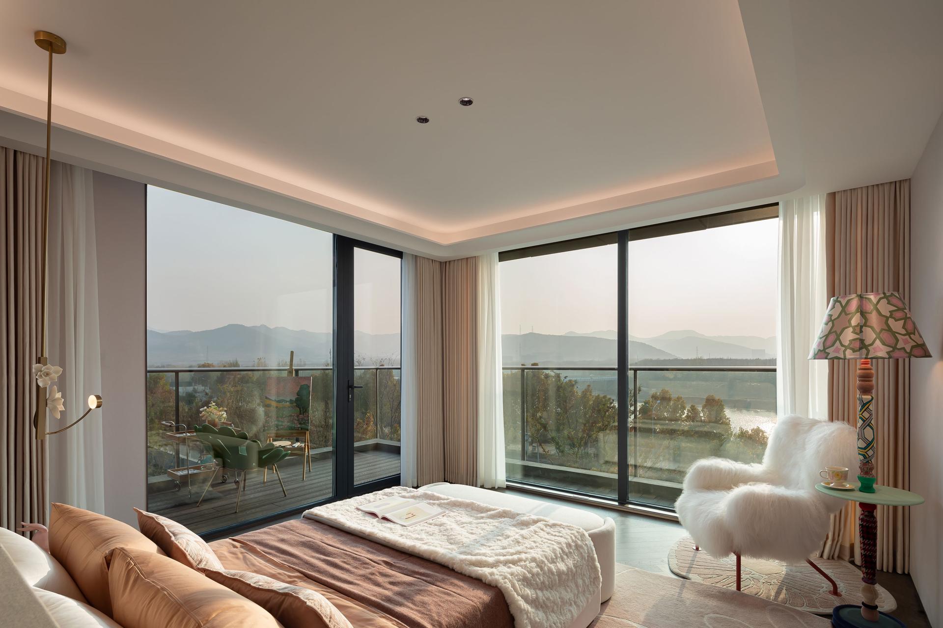 London Design Awards Winner - Wanrong Shengfeishanyu Bieshuyangbanjian