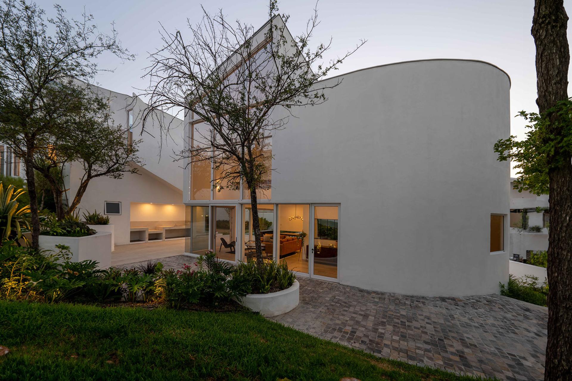 London Design Awards Winner - HOUSE 360