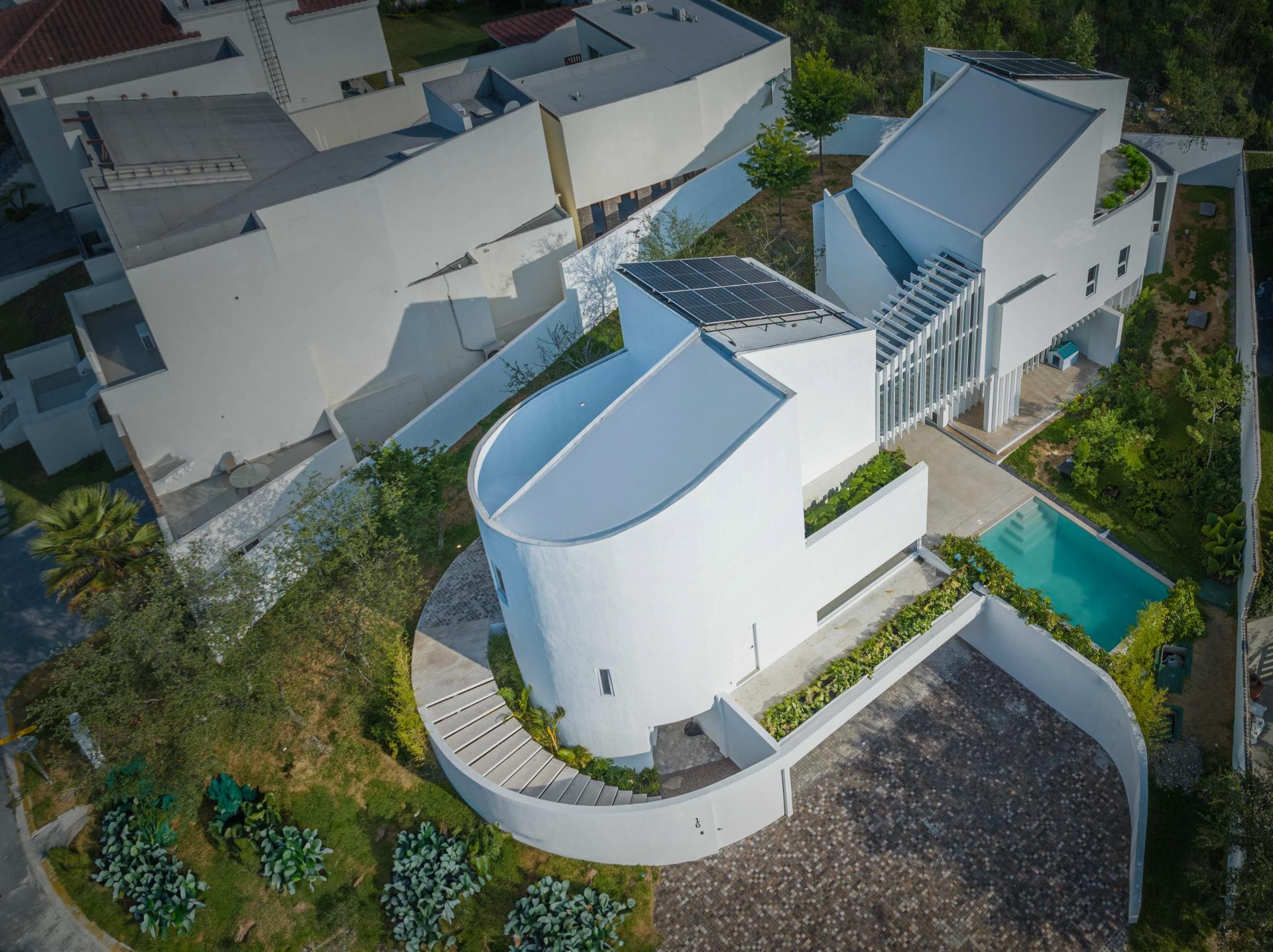 London Design Awards Winner - HOUSE 360