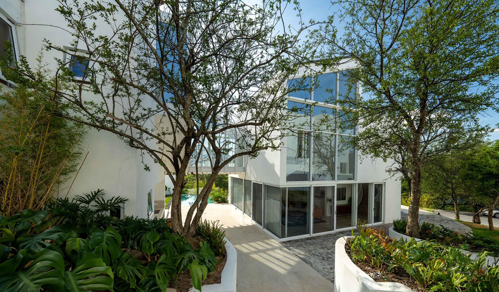 London Design Awards Winner - HOUSE 360