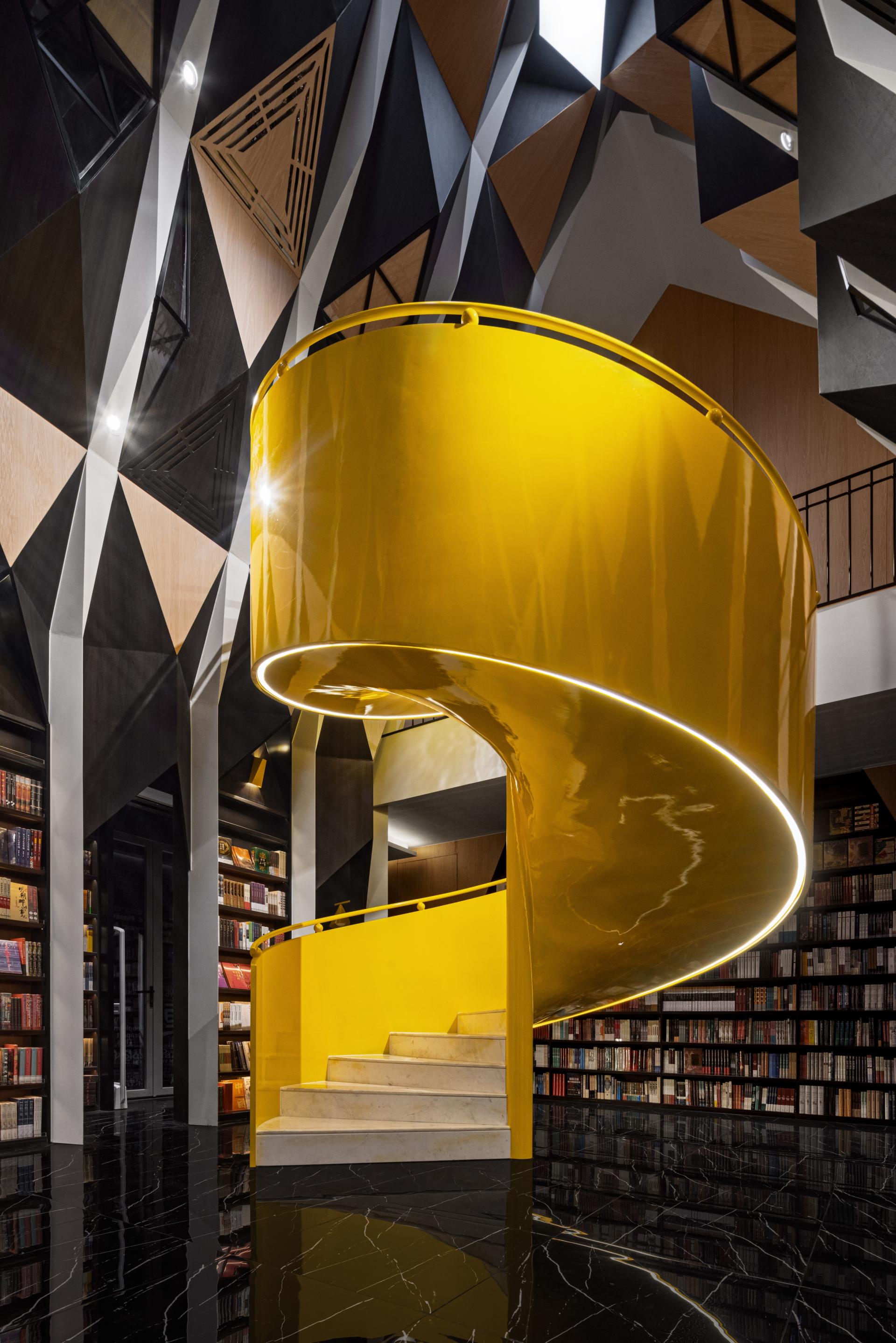 London Design Awards Winner - TianShangCunQian Zhongshuge bookstore, WuXi