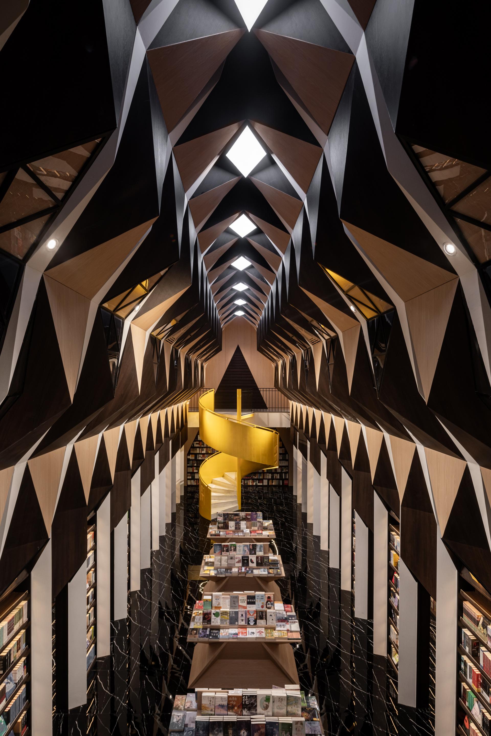 London Design Awards Winner - TianShangCunQian Zhongshuge bookstore, WuXi