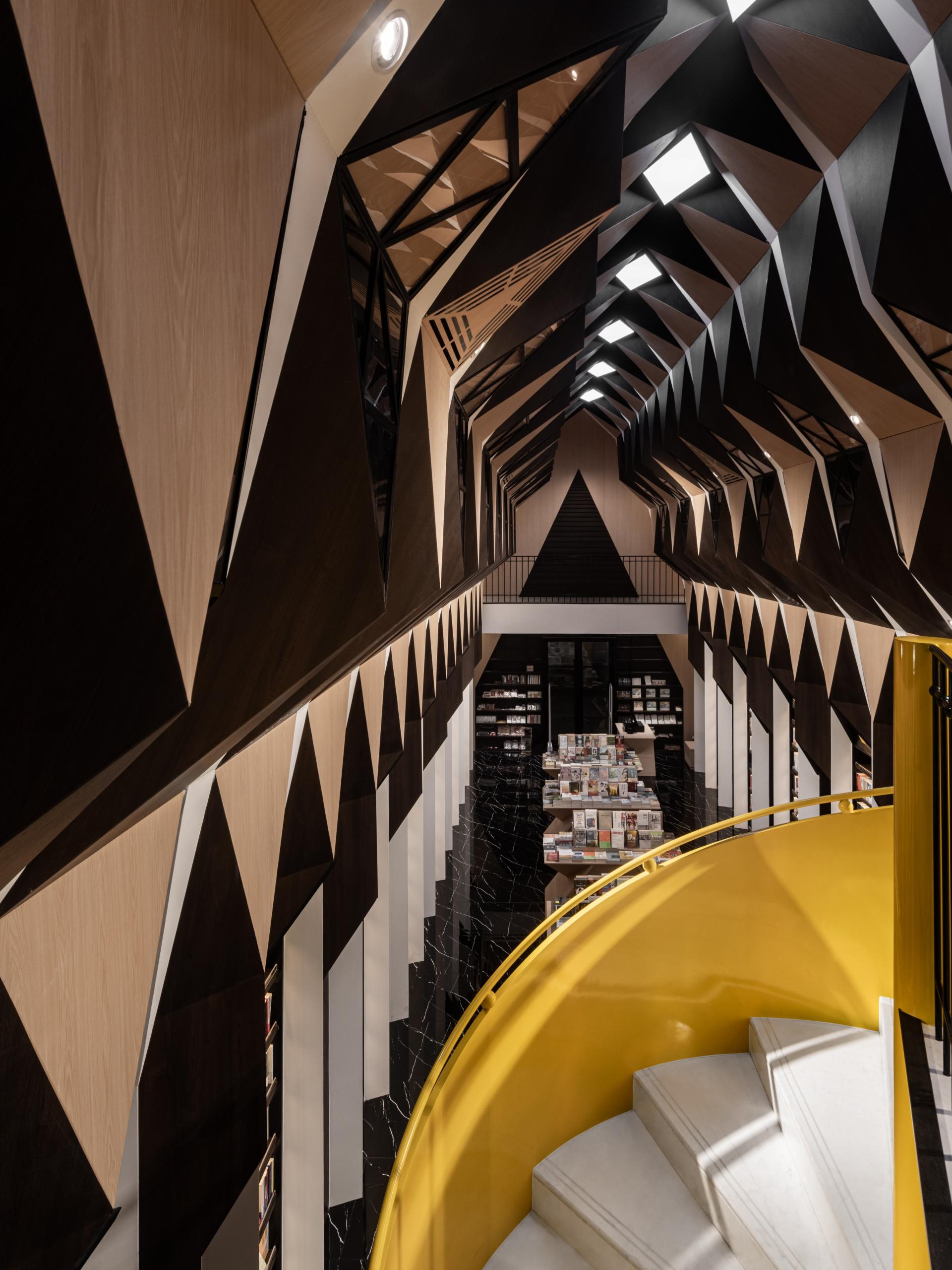 London Design Awards Winner - TianShangCunQian Zhongshuge bookstore, WuXi