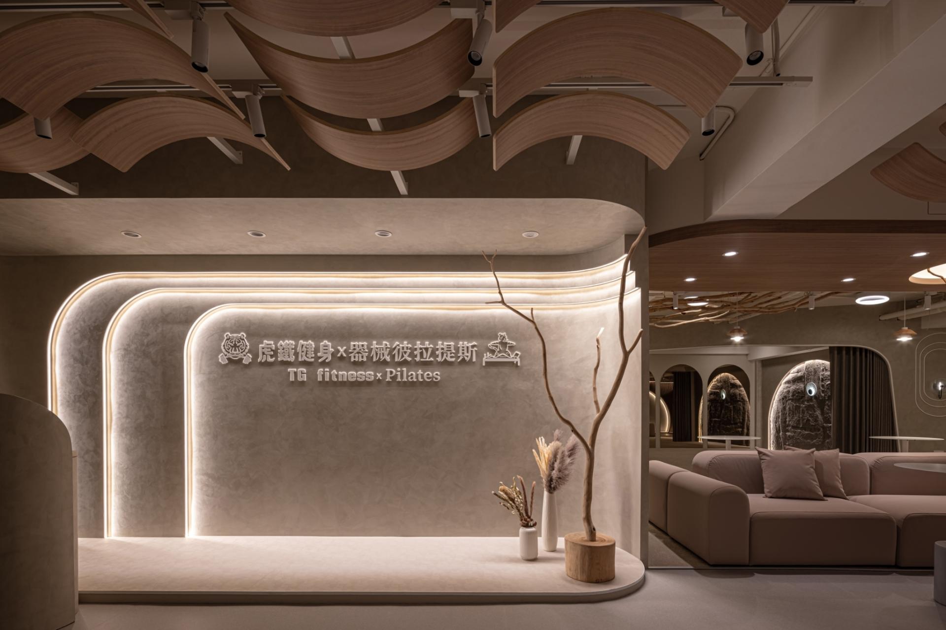 London Design Awards Winner - Origins of the Circle