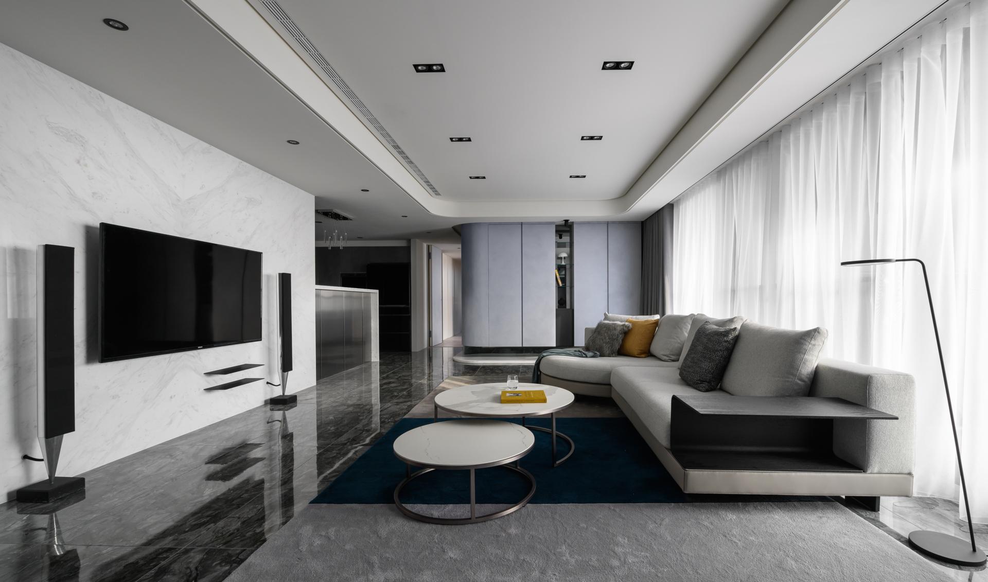 London Design Awards Winner - Perpetual Revel