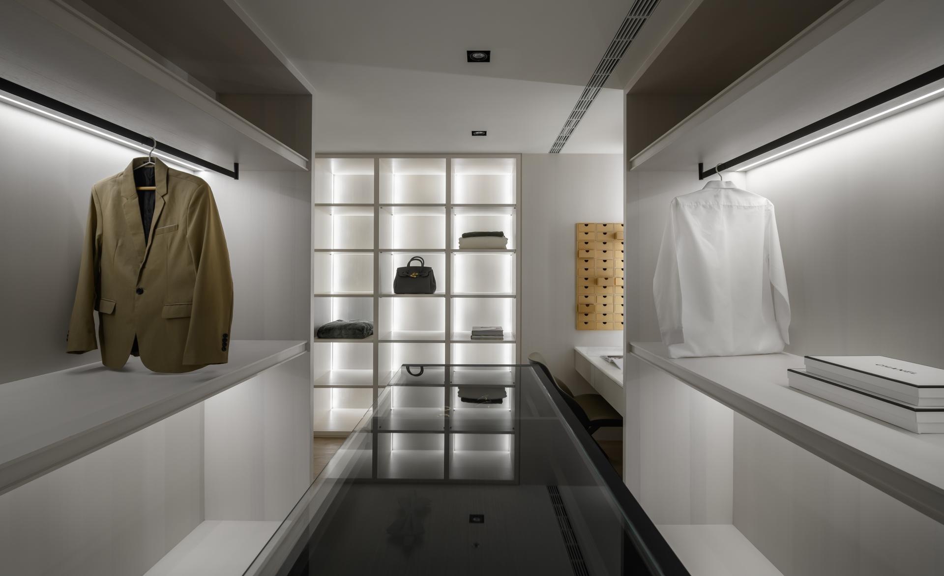 London Design Awards Winner - Perpetual Revel