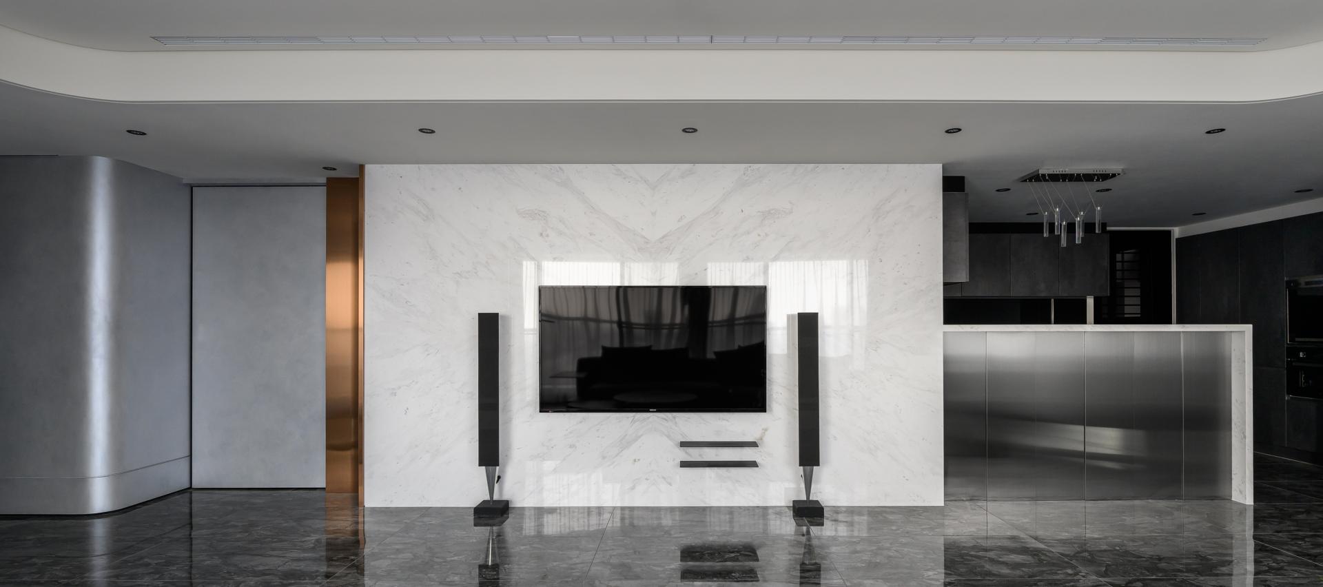London Design Awards Winner - Perpetual Revel
