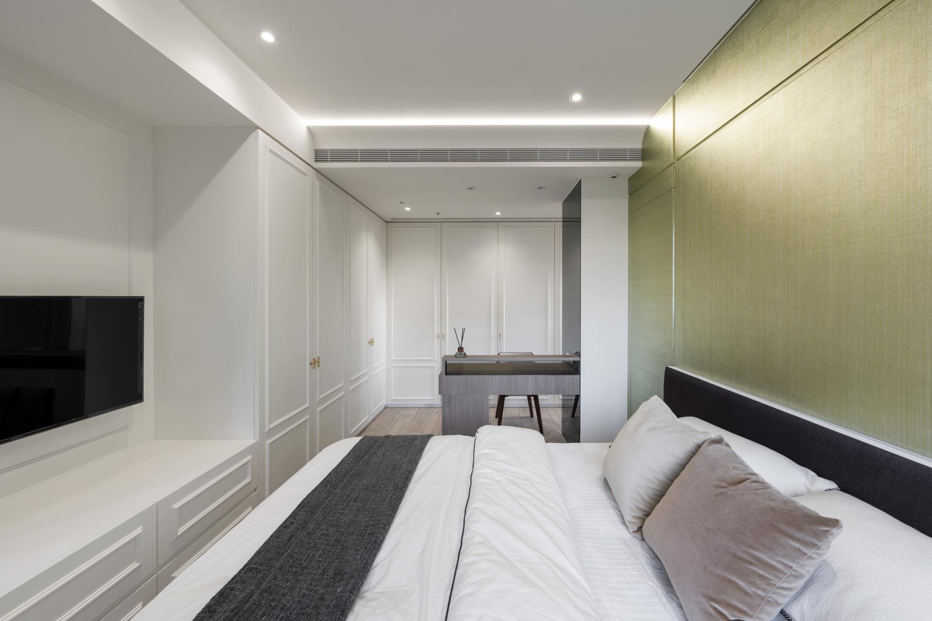 London Design Awards Winner - A Realm of Purity: The Symphony of Modern Elegance and Tranquility